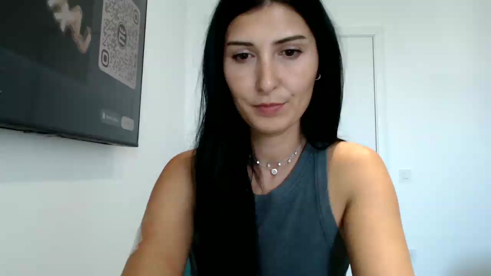 Gallery image thumbnail from ReyInna's myfreecams stream on, 08/29/2026, 12:56 image 12 of 20