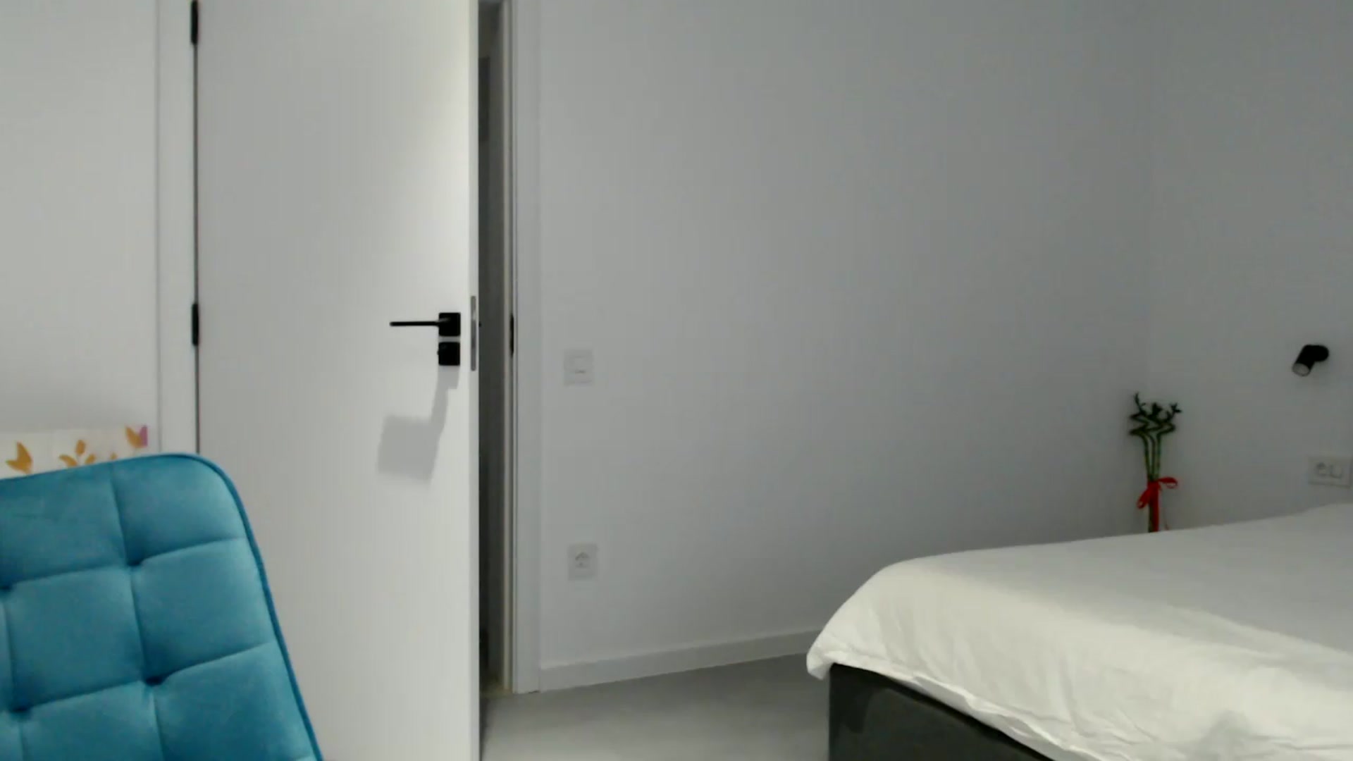 Gallery image thumbnail from ReyInna's myfreecams stream on, 08/31/2026, 17:04 image 19 of 20