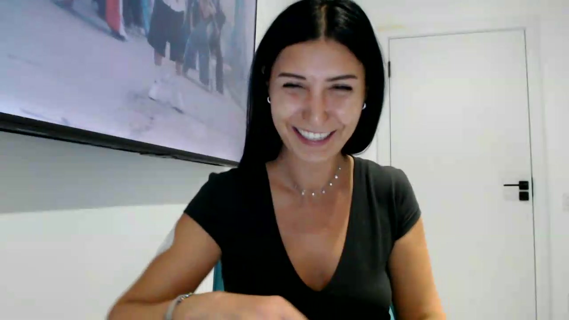 Gallery image thumbnail from ReyInna's myfreecams stream on, 08/31/2026, 17:41 image 20 of 20