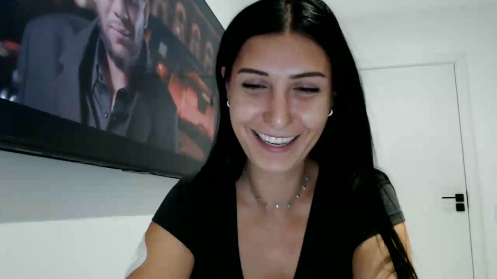 Gallery image thumbnail from ReyInna's myfreecams stream on, 08/31/2026, 17:41 image 10 of 20
