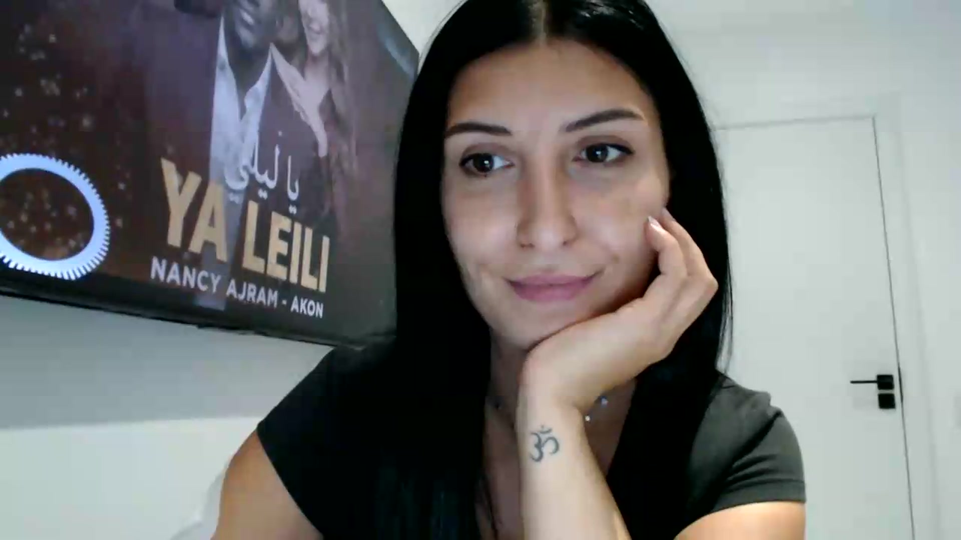 Gallery image thumbnail from ReyInna's myfreecams stream on, 08/31/2026, 17:41 image 3 of 20