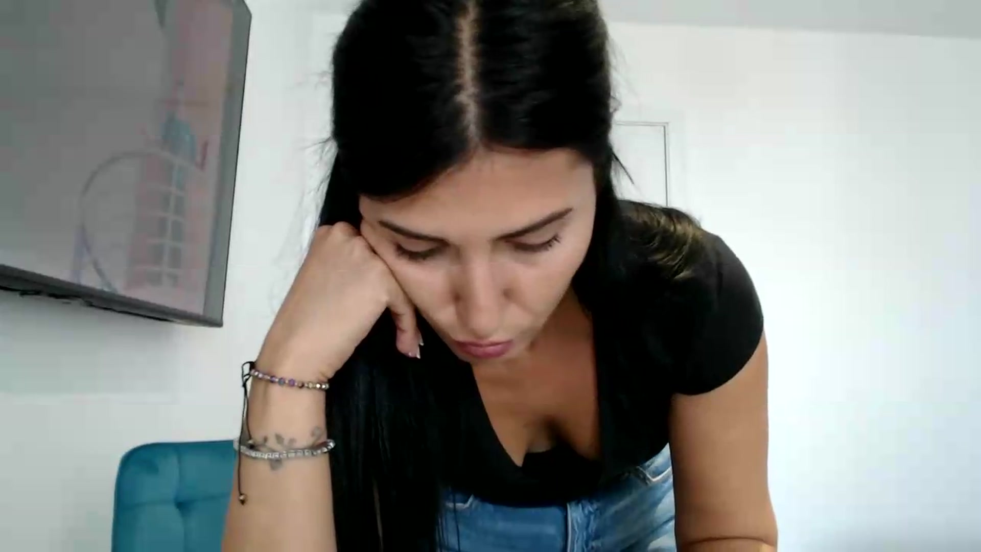 Gallery image thumbnail from ReyInna's myfreecams stream on, 09/01/2026, 11:29 image 13 of 20