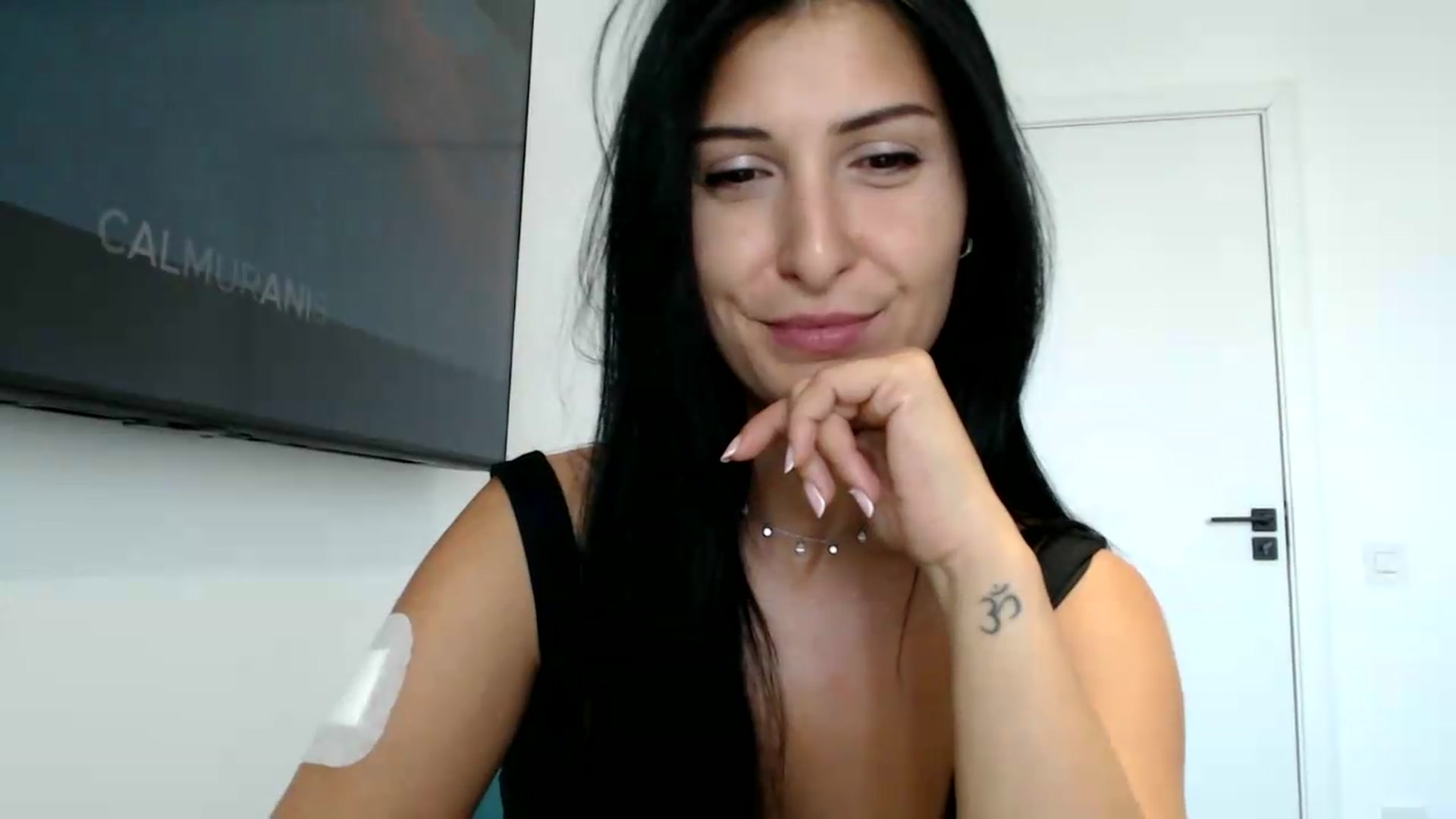 Gallery image thumbnail from ReyInna's myfreecams stream on, 09/02/2026, 12:00 image 15 of 20