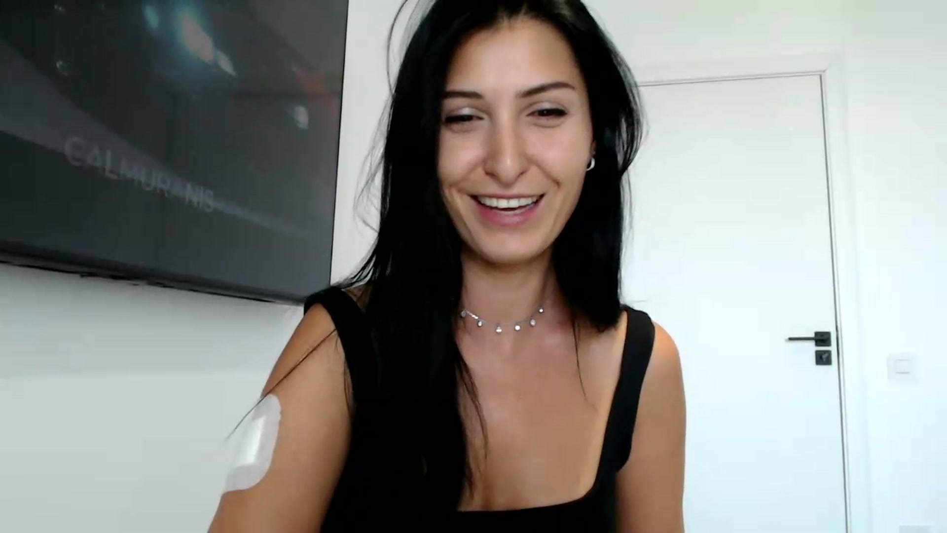 Gallery image thumbnail from ReyInna's myfreecams stream on, 09/02/2026, 12:00 image 14 of 20