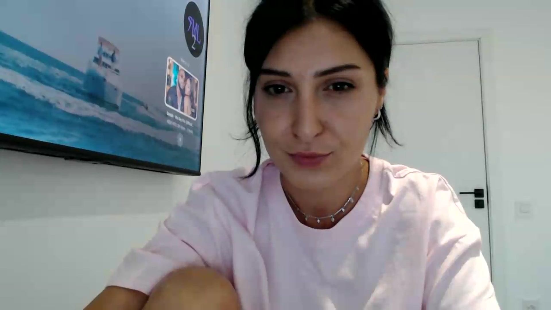 Gallery image thumbnail from ReyInna's myfreecams stream on, 09/04/2026, 16:39 image 2 of 20