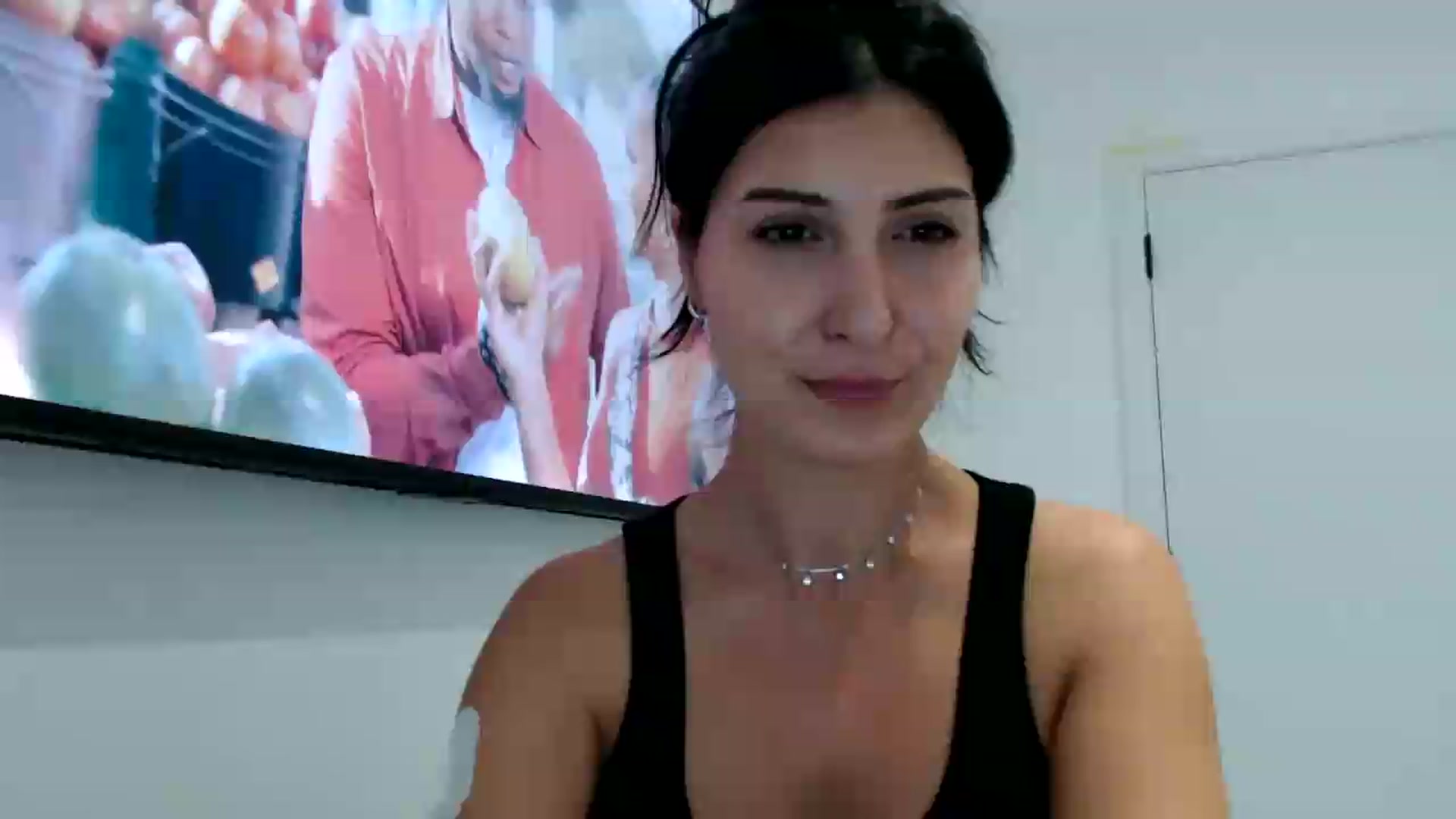 Gallery image thumbnail from ReyInna's myfreecams stream on, 09/04/2026, 16:39 image 18 of 20