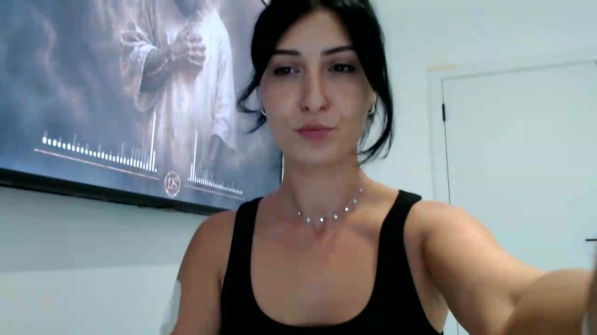 Gallery image thumbnail from ReyInna's myfreecams stream on, 09/04/2026, 16:39 image 11 of 20