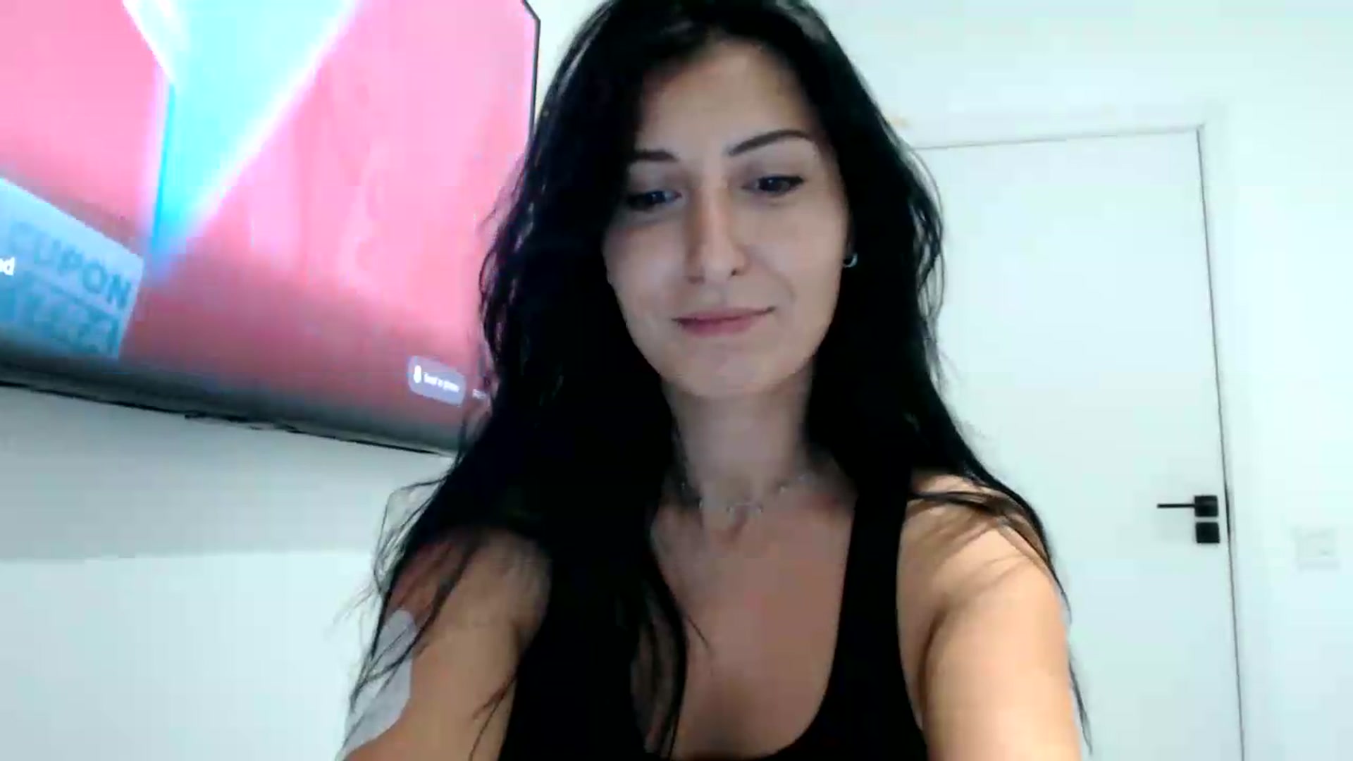 Gallery image thumbnail from ReyInna's myfreecams stream on, 09/04/2026, 17:07 image 2 of 20
