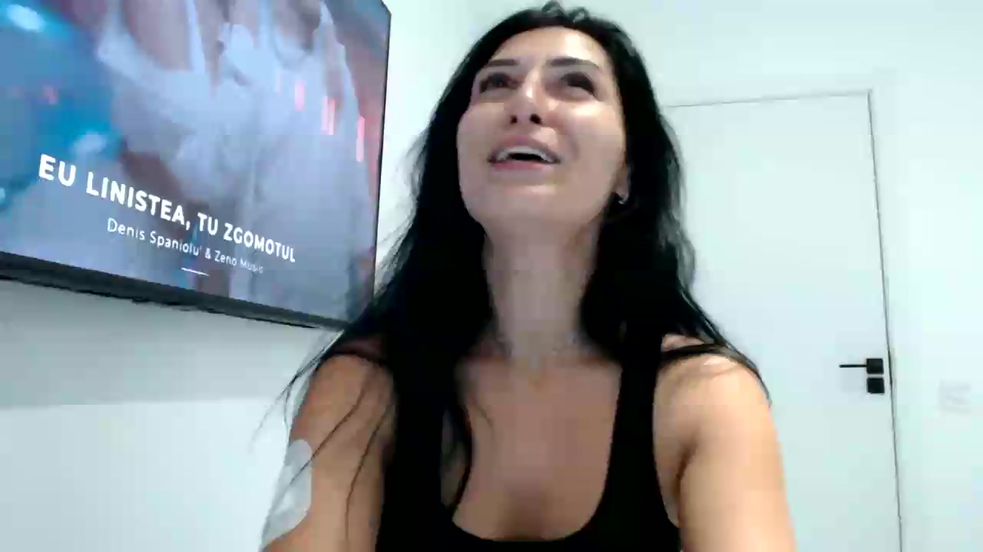 Gallery image thumbnail from ReyInna's myfreecams stream on, 09/04/2026, 17:07 image 1 of 20