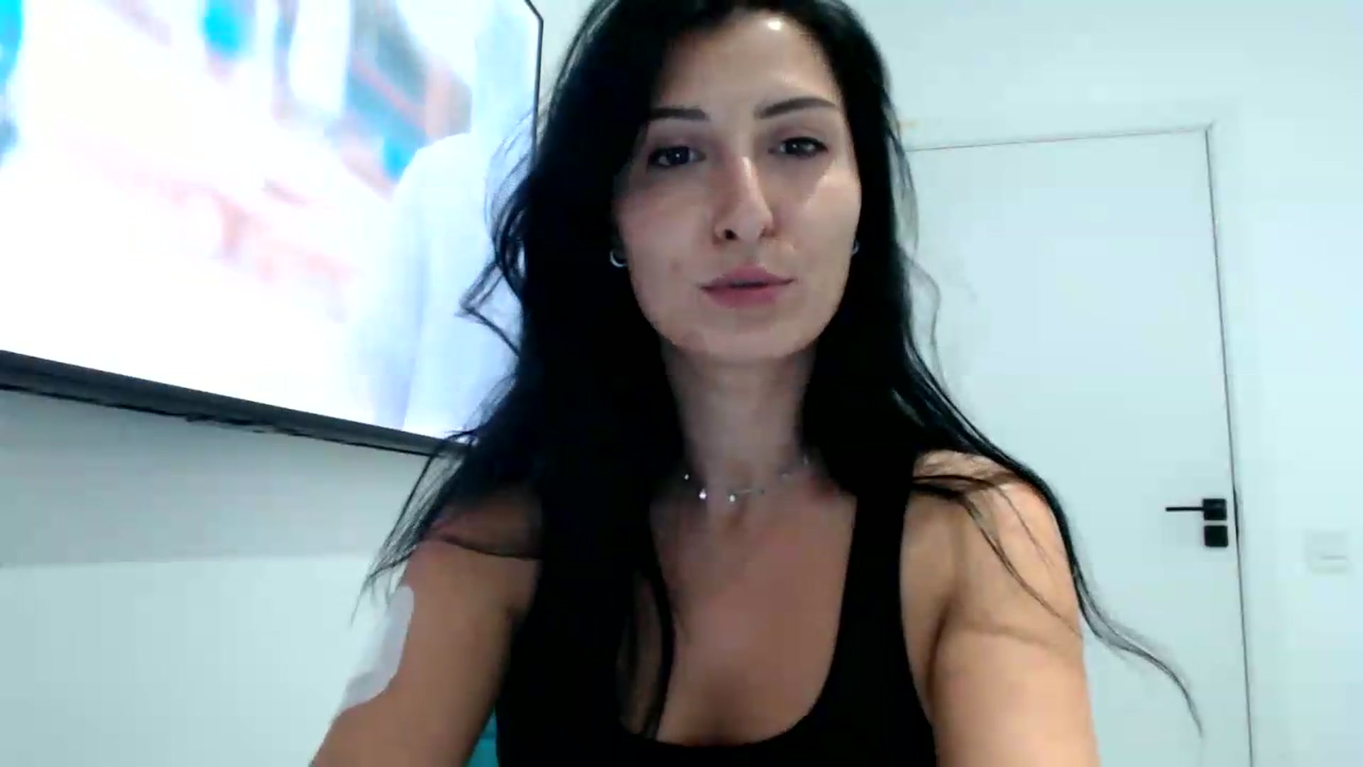 Gallery image thumbnail from ReyInna's myfreecams stream on, 09/04/2026, 17:07 image 3 of 20