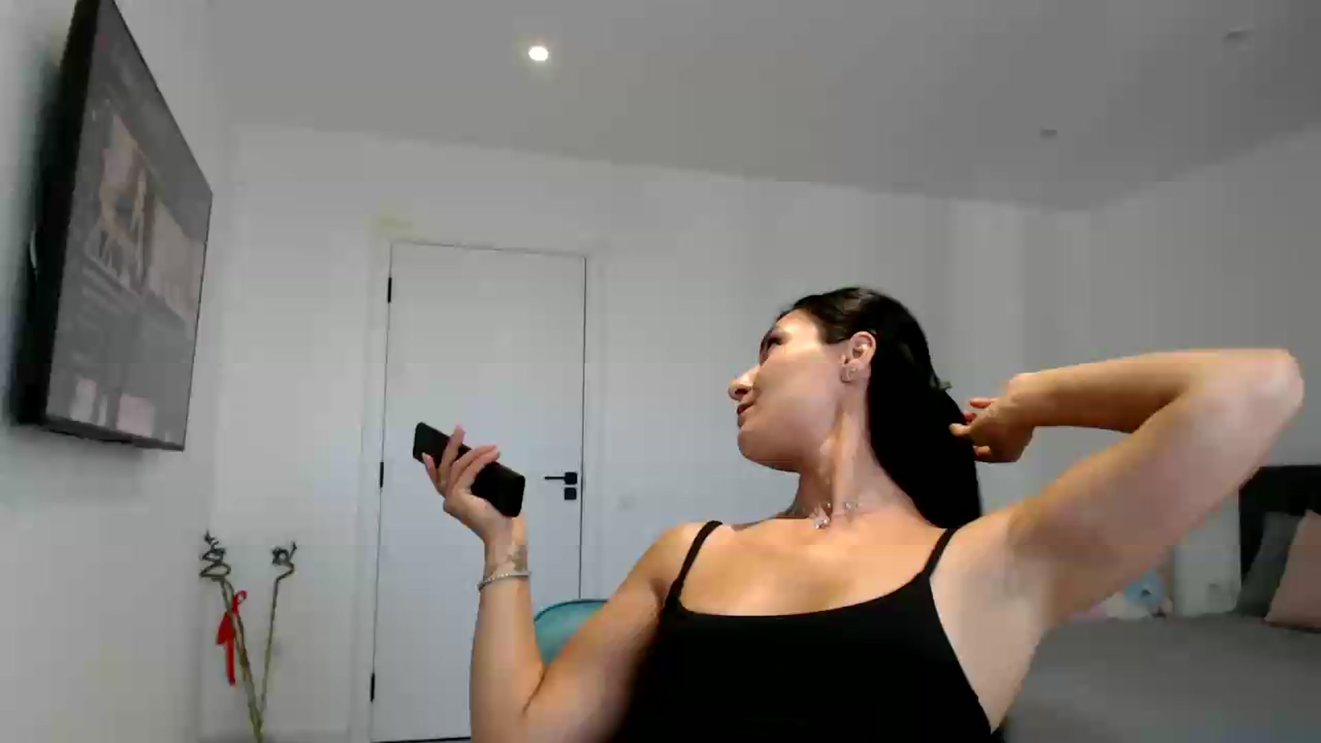 Gallery image thumbnail from ReyInna's myfreecams stream on, 09/07/2026, 11:56 image 6 of 20