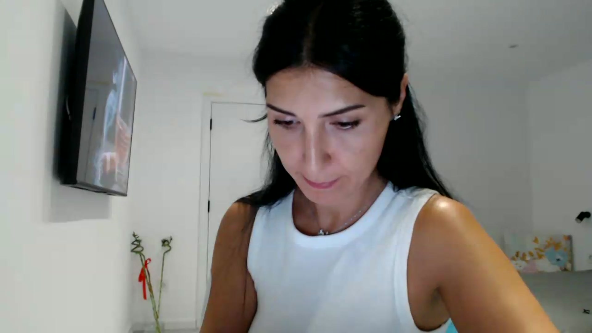 Gallery image thumbnail from ReyInna's myfreecams stream on, 09/07/2026, 18:14 image 18 of 20