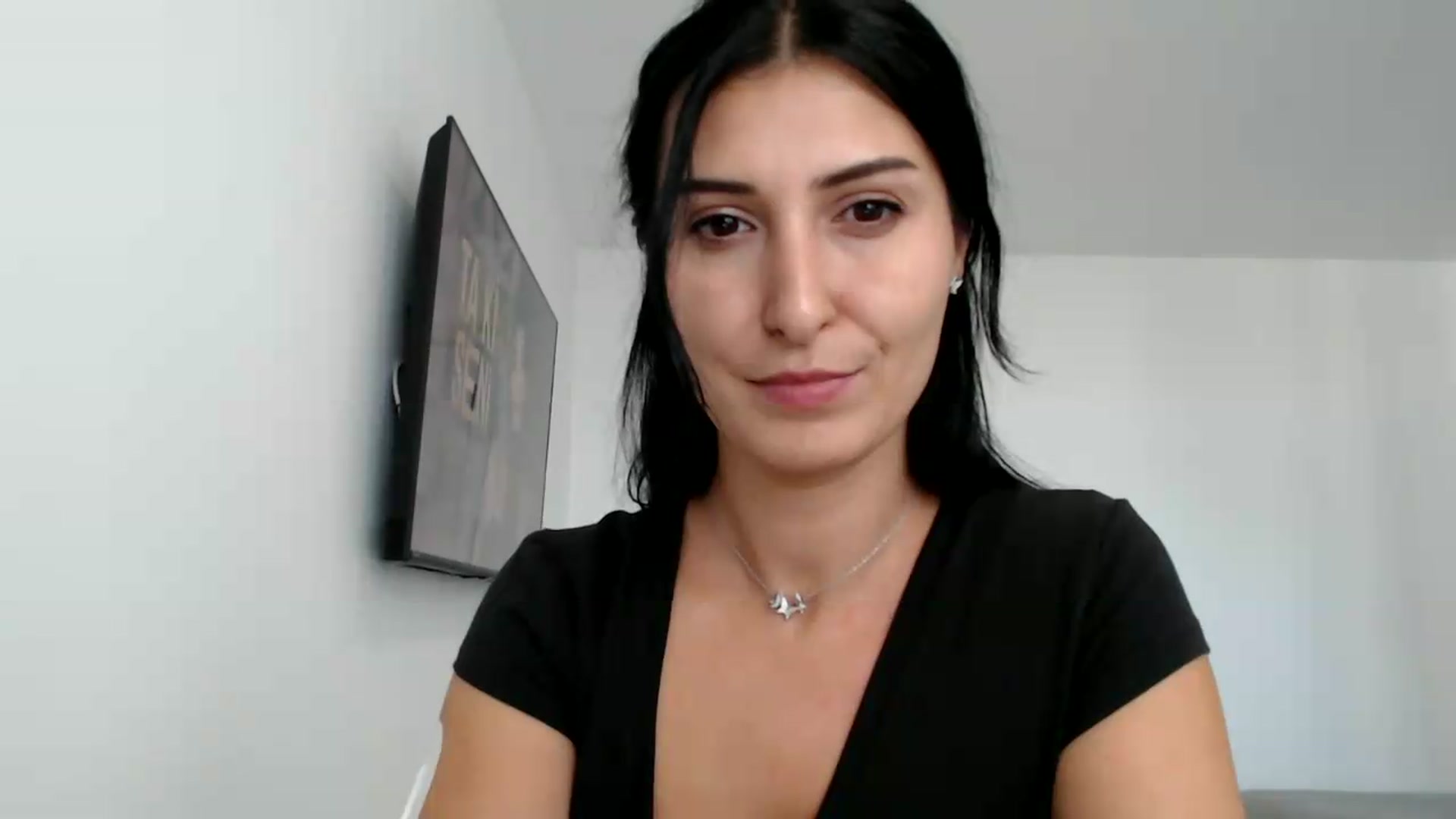 Gallery image thumbnail from ReyInna's myfreecams stream on, 09/08/2026, 14:03 image 18 of 20
