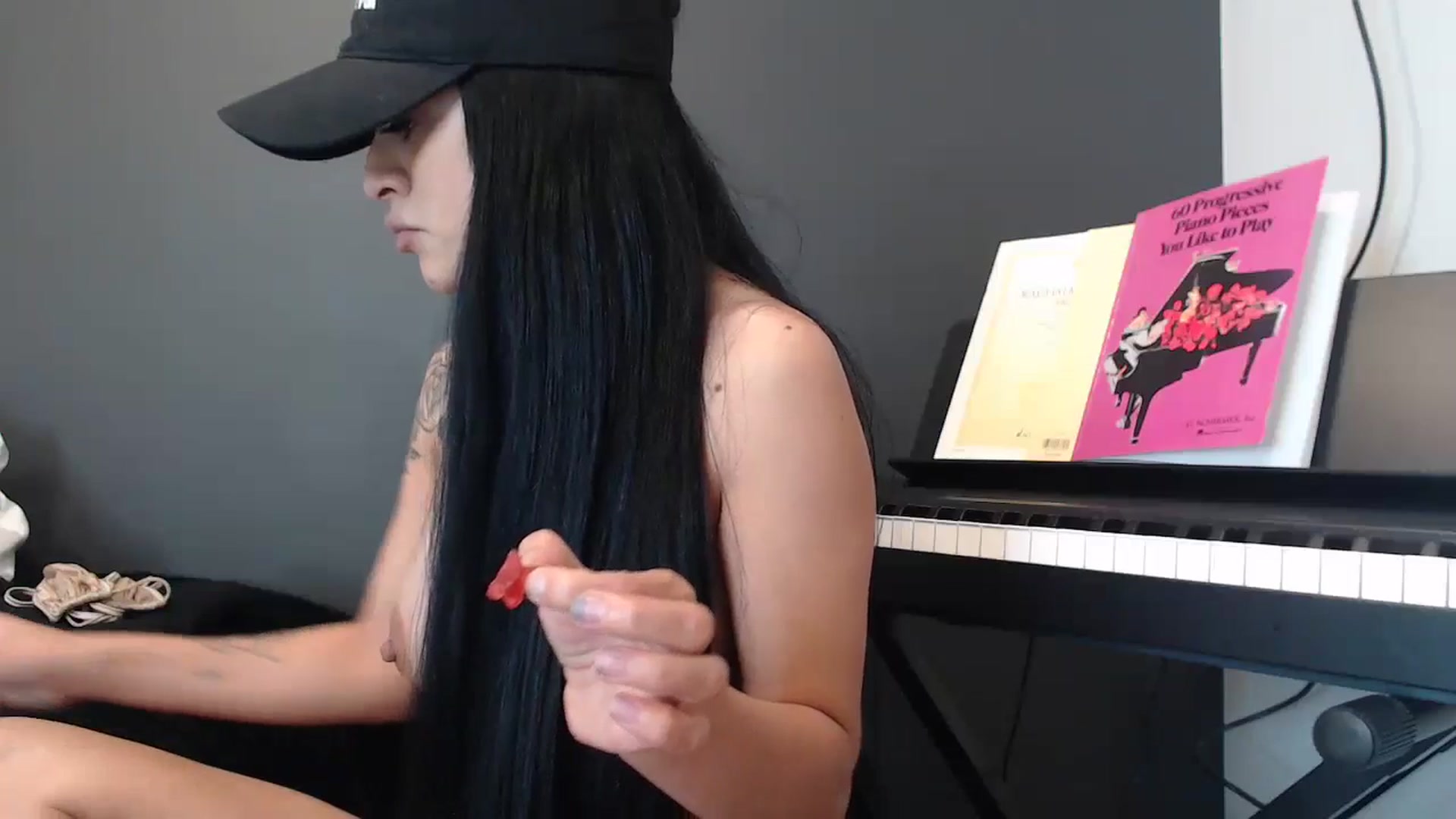Gallery image thumbnail from Reya_Bliss's myfreecams stream on, 09/08/2024, 24:39 image 2 of 20