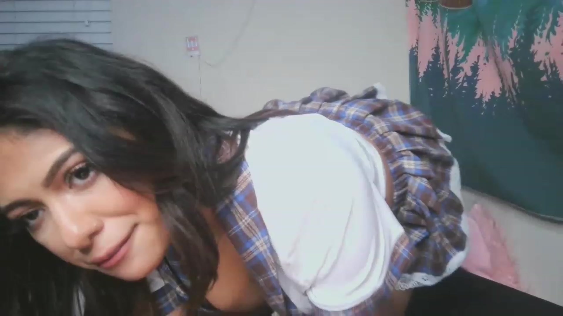 Gallery image thumbnail from Reynabelle's myfreecams stream on, 12/15/2022, 07:09 image 6 of 20