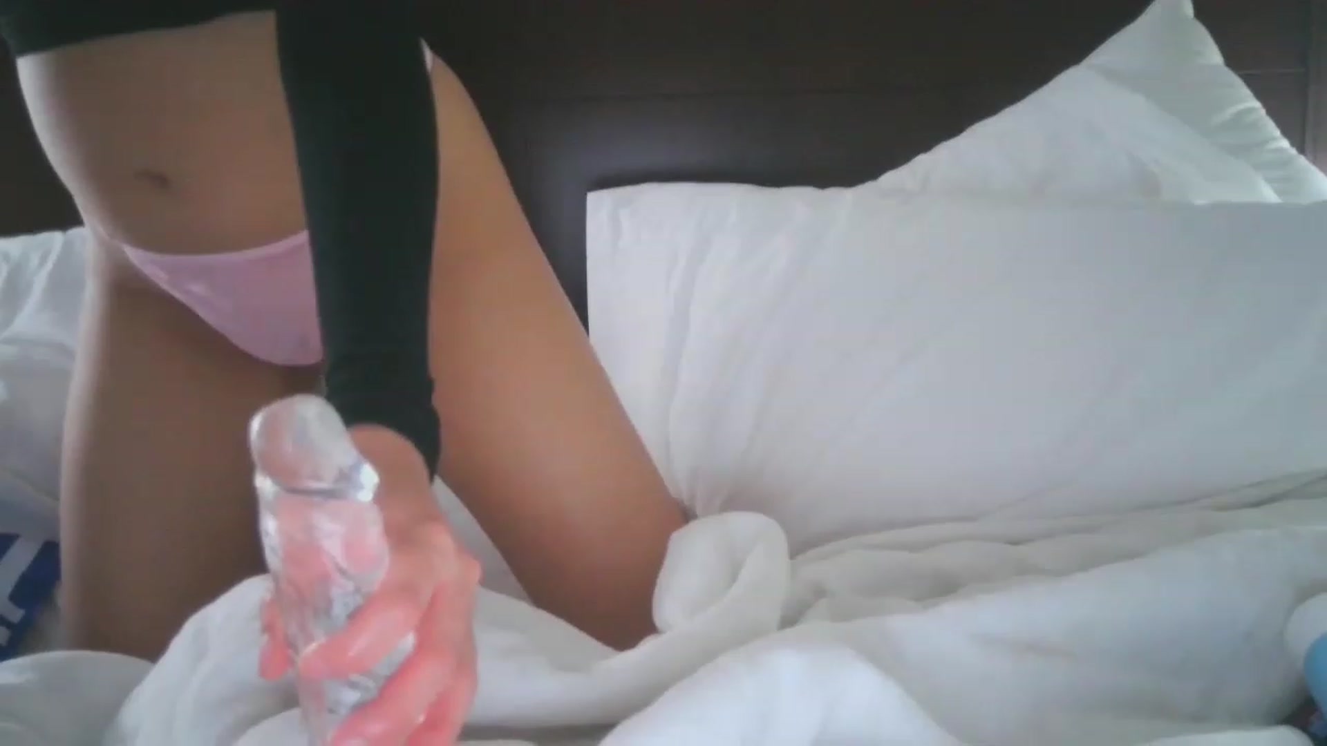 Gallery image thumbnail from Reynabelle's myfreecams stream on, 12/30/2022, 06:29 image 12 of 20