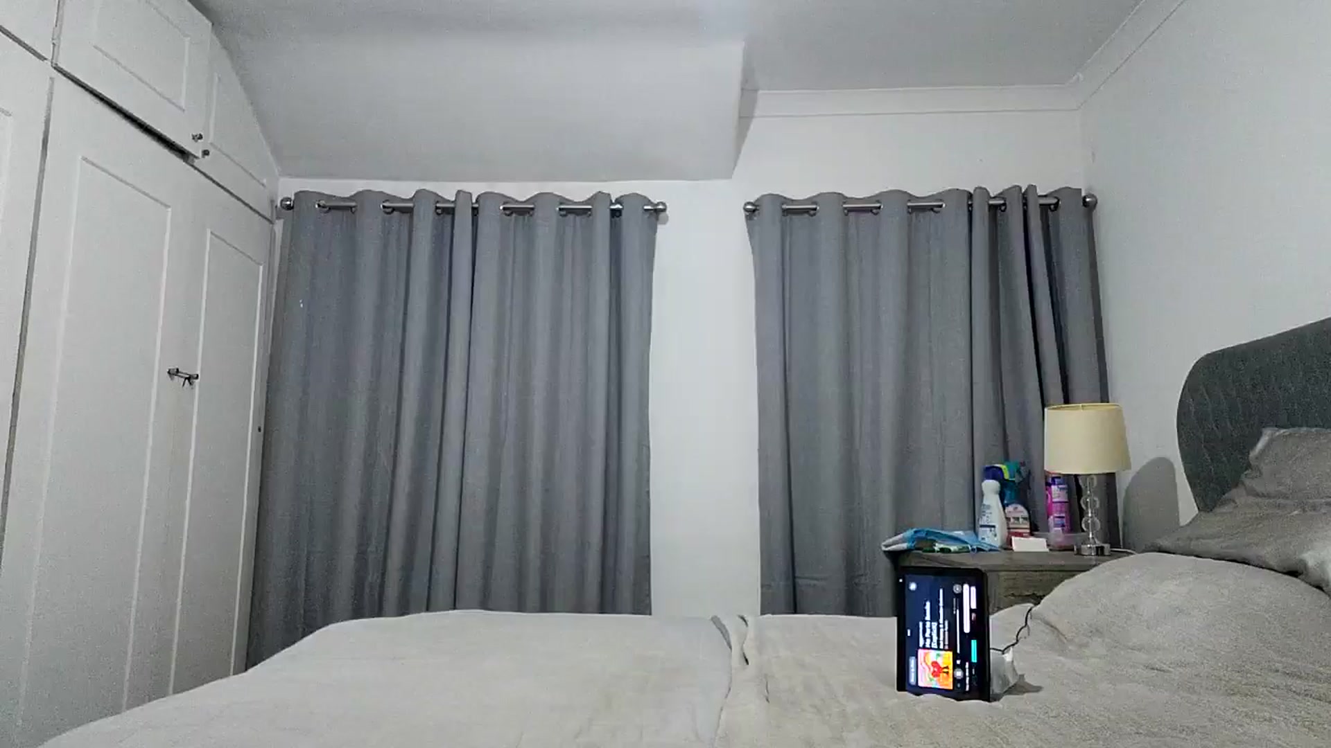 Gallery image thumbnail from RiaDiculous's myfreecams stream on, 08/06/2025, 24:06 image 1 of 20