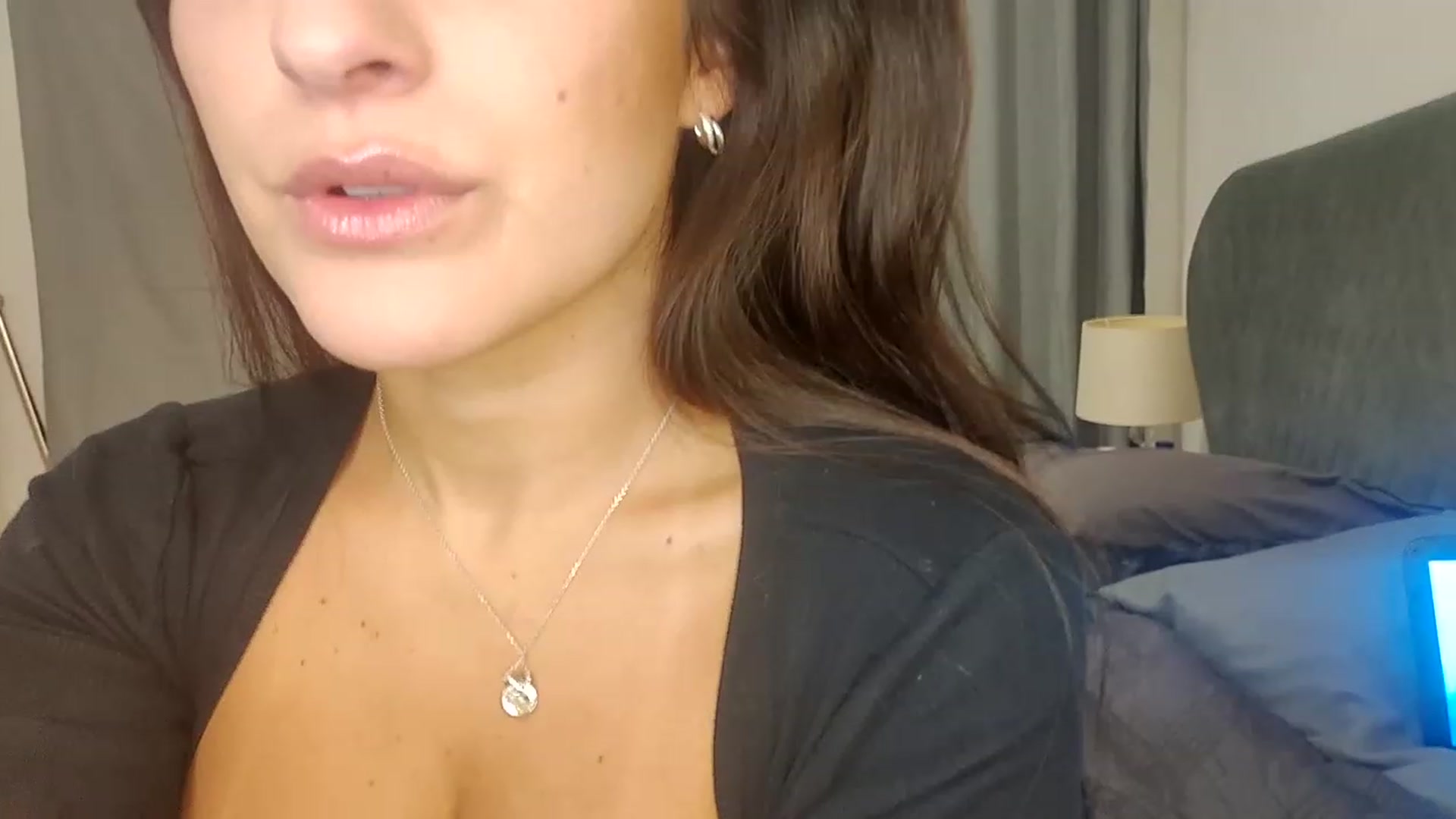 Gallery image thumbnail from RiaMartinez's myfreecams stream on, 12/01/2022, 24:38 image 12 of 20