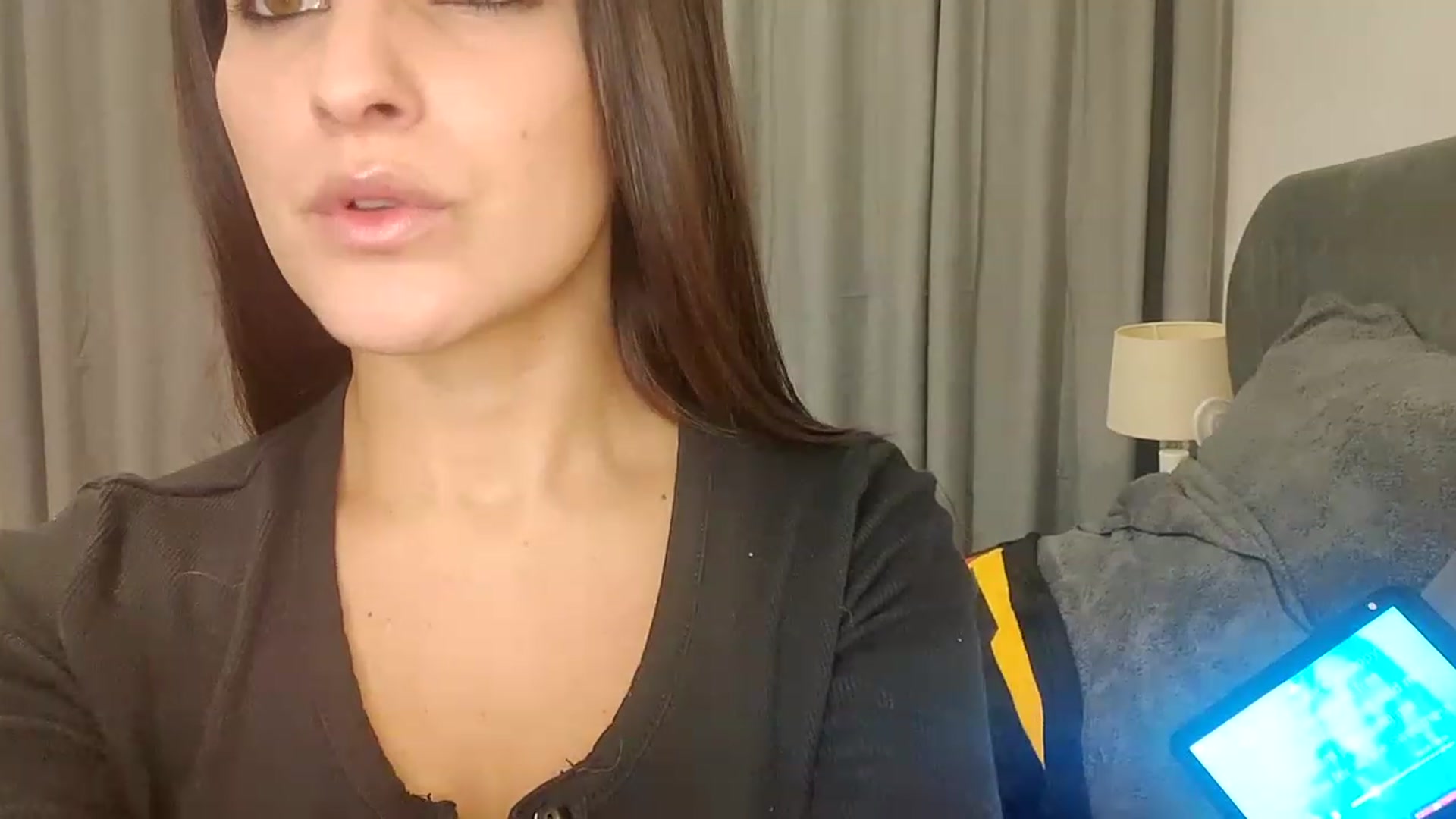Gallery image thumbnail from RiaMartinez's myfreecams stream on, 12/16/2022, 24:30 image 13 of 20