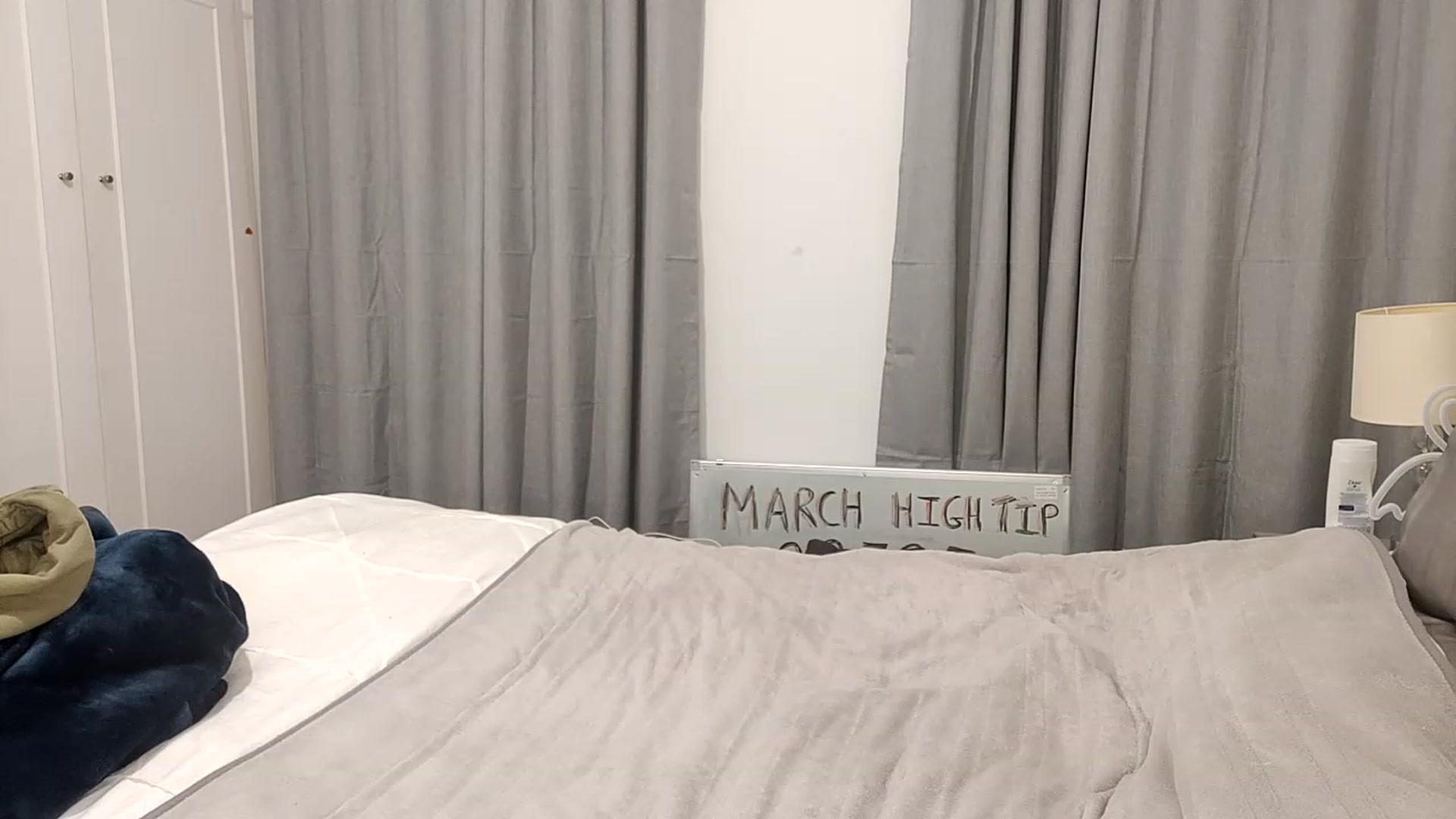 Gallery image thumbnail from RiaMartinez's myfreecams stream on, 03/28/2023, 23:29 image 12 of 20