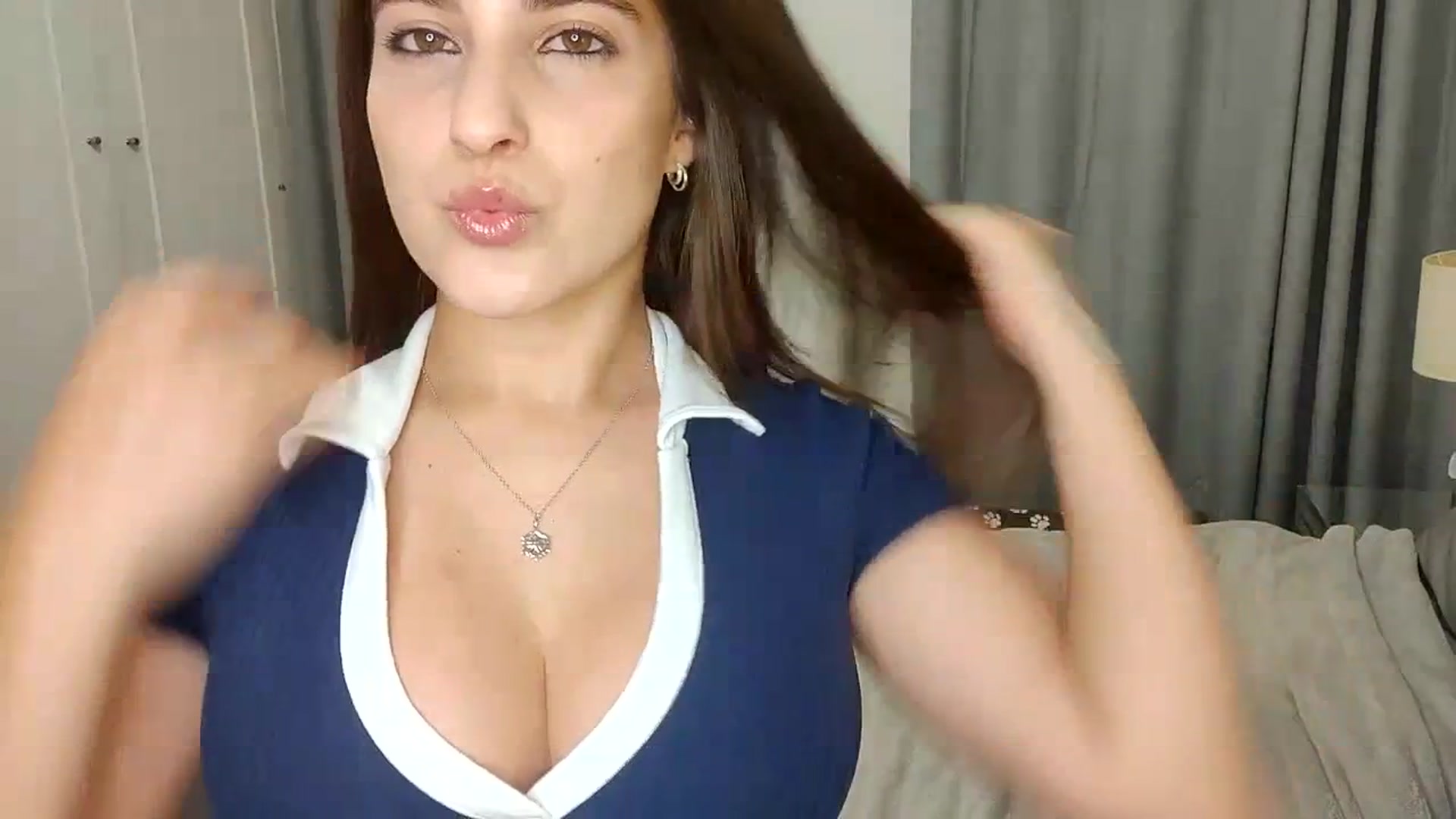 Gallery image thumbnail from RiaMartinez's myfreecams stream on, 07/08/2023, 01:09 image 6 of 20