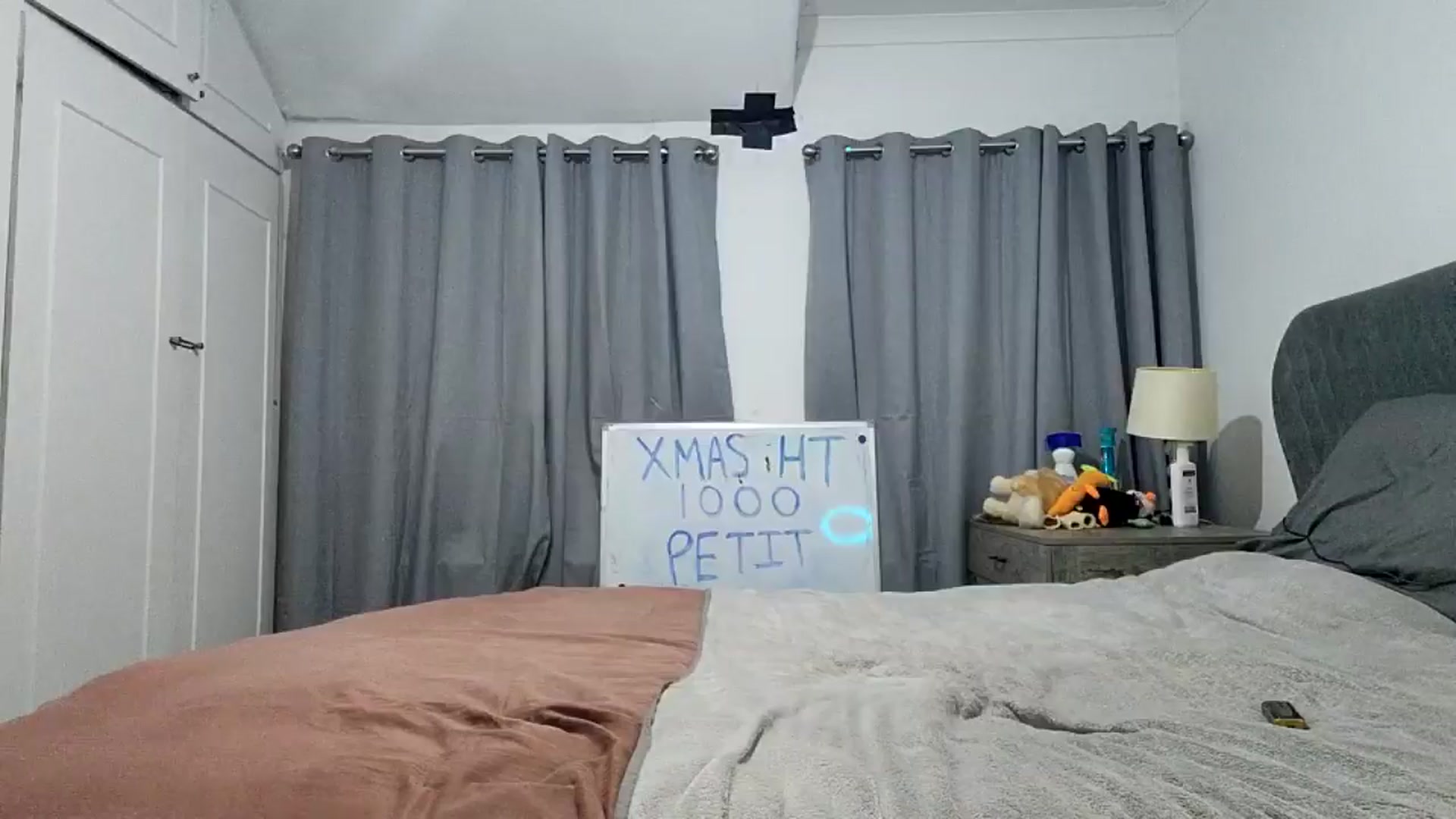 Gallery image thumbnail from RiaMartinez's myfreecams stream on, 12/16/2024, 22:42 image 3 of 20