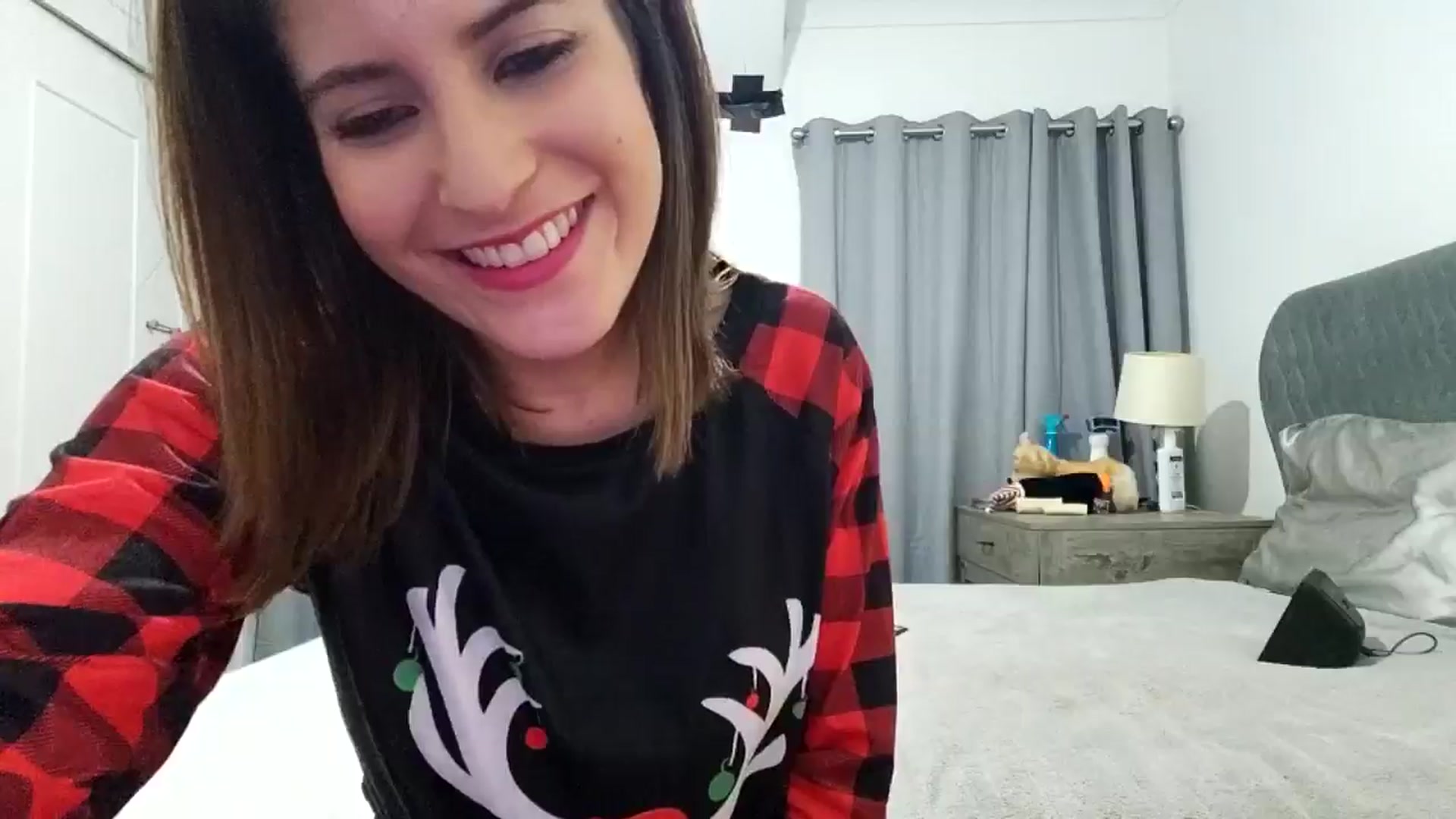 Gallery image thumbnail from RiaMartinez's myfreecams stream on, 12/25/2024, 24:04 image 15 of 20