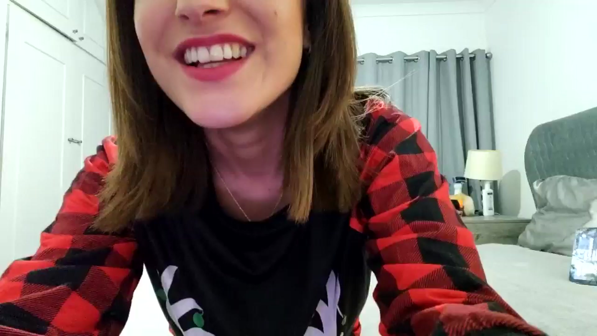 Gallery image thumbnail from RiaMartinez's myfreecams stream on, 12/25/2024, 24:04 image 7 of 20