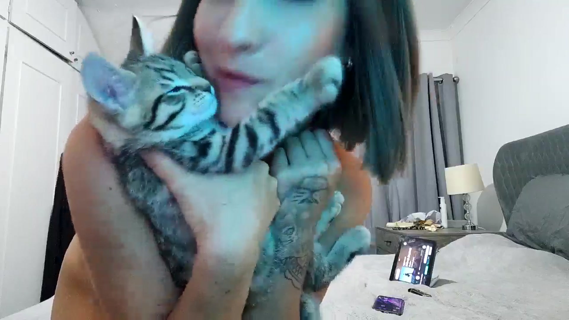 Gallery image thumbnail from RiaMartinez's myfreecams stream on, 05/04/2025, 24:43 image 18 of 20