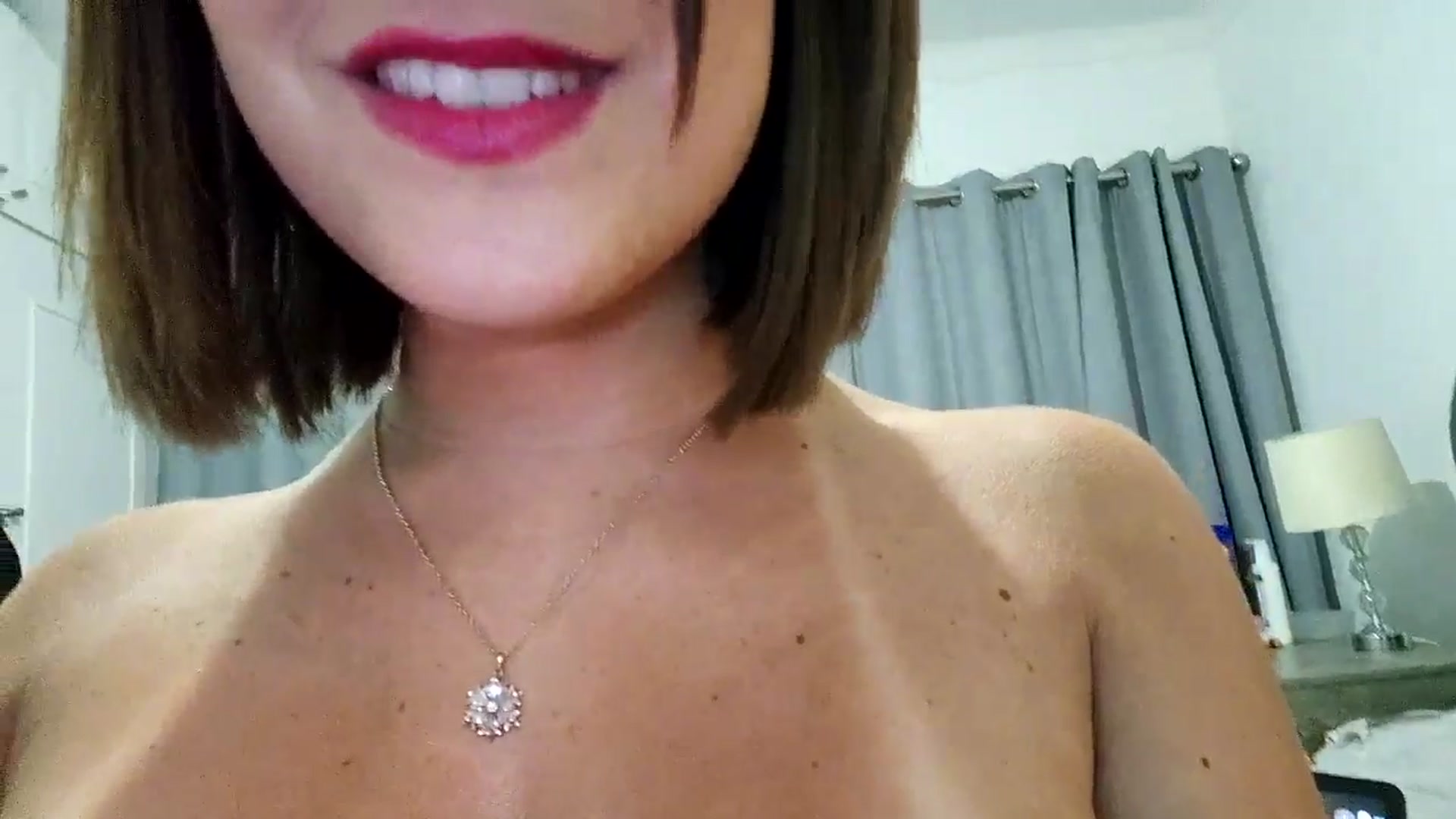 Gallery image thumbnail from RiaMartinez's myfreecams stream on, 05/06/2025, 01:44 image 16 of 20