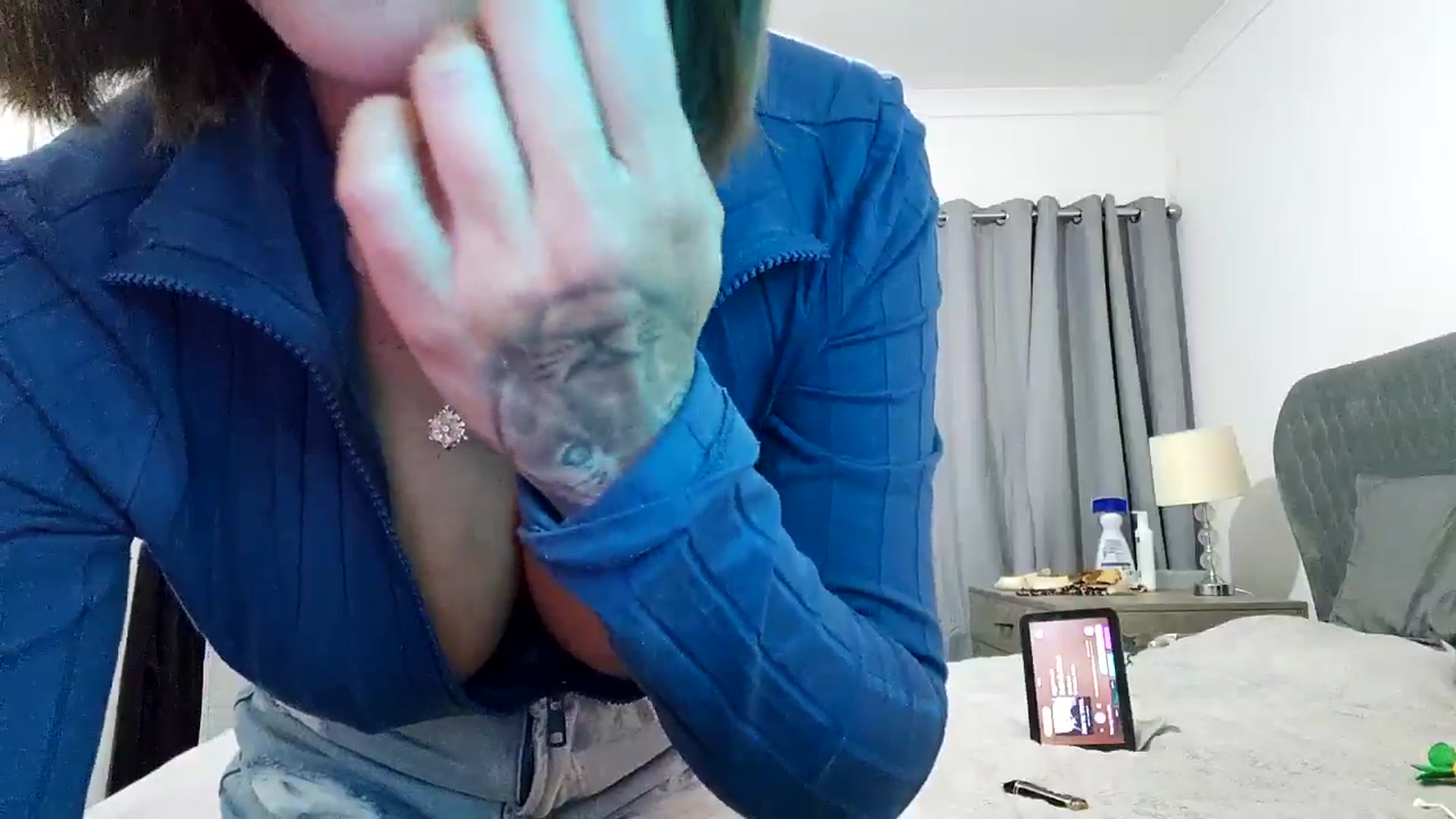 Gallery image thumbnail from RiaMartinez's myfreecams stream on, 05/06/2025, 01:44 image 3 of 20