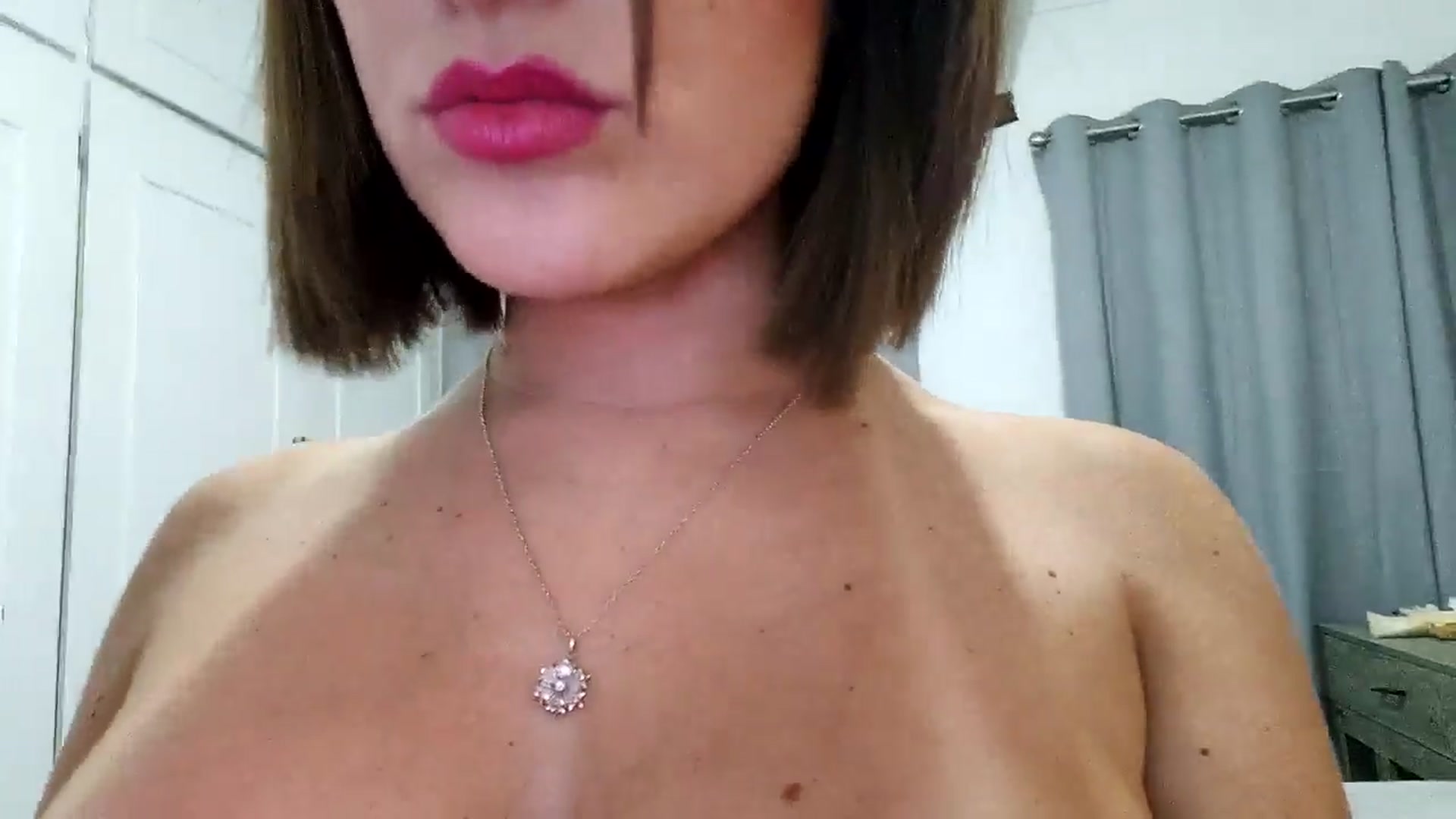 Gallery image thumbnail from RiaMartinez's myfreecams stream on, 05/24/2025, 24:07 image 11 of 20