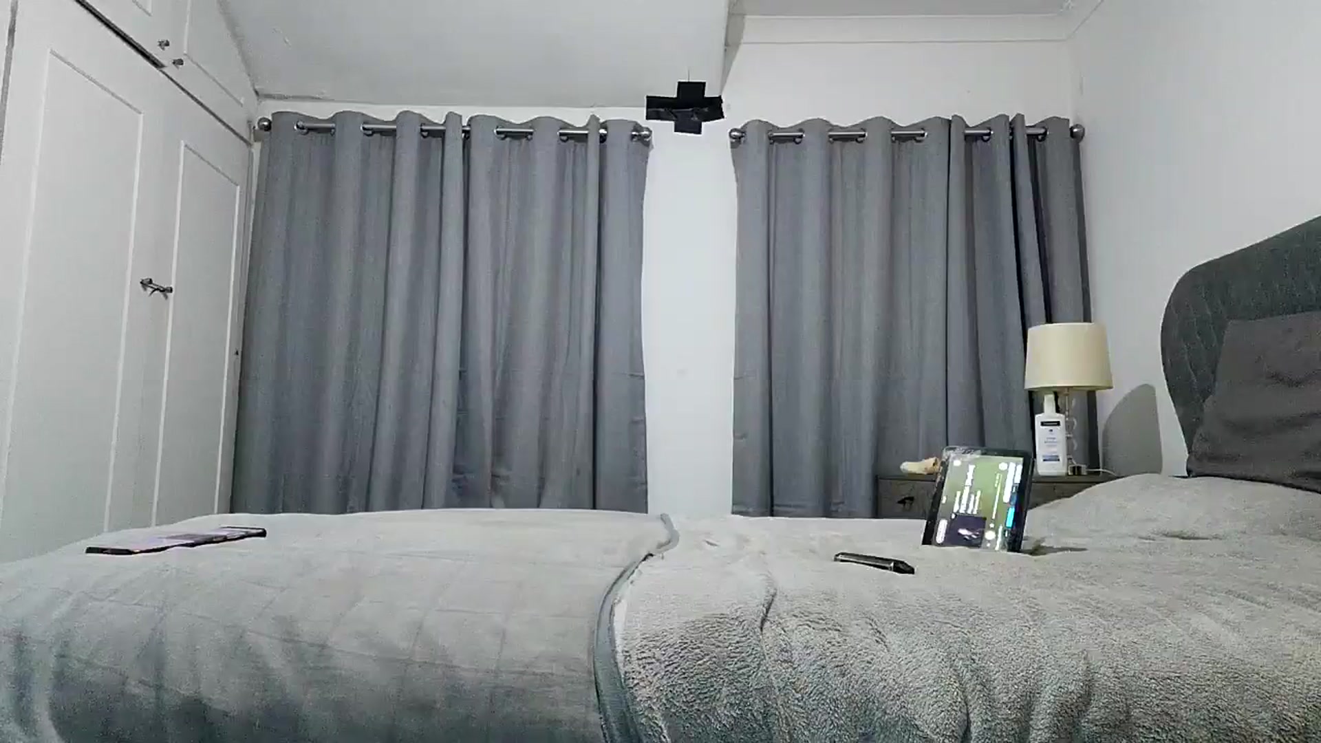 Gallery image thumbnail from RiaMartinez's myfreecams stream on, 05/27/2025, 22:43 image 7 of 20