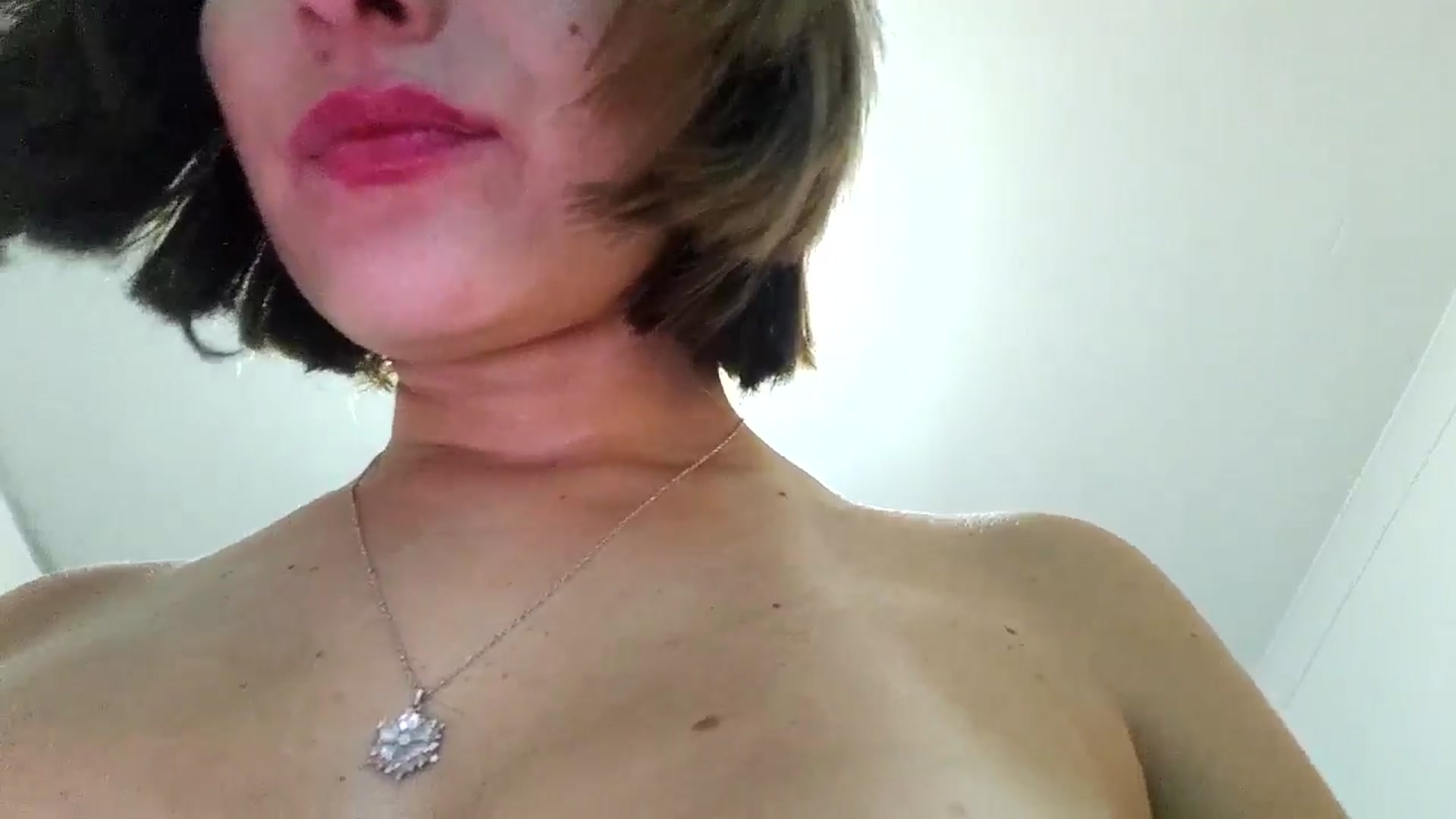 Gallery image thumbnail from RiaMartinez's myfreecams stream on, 06/02/2025, 04:22 image 2 of 20