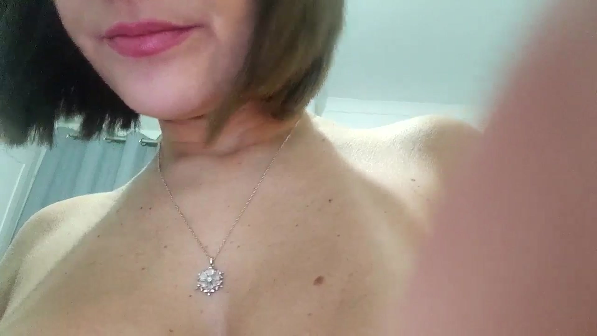 Gallery image thumbnail from RiaMartinez's myfreecams stream on, 06/06/2025, 01:53 image 9 of 20