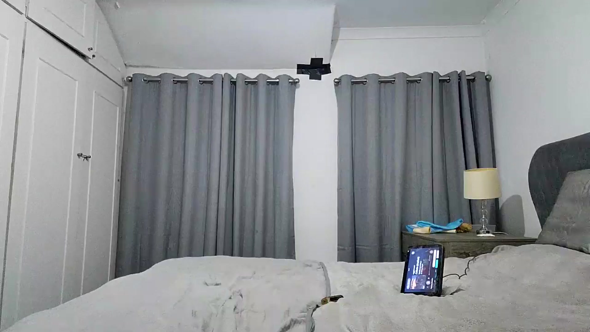 Gallery image thumbnail from RiaMartinez's myfreecams stream on, 06/17/2025, 24:03 image 16 of 20