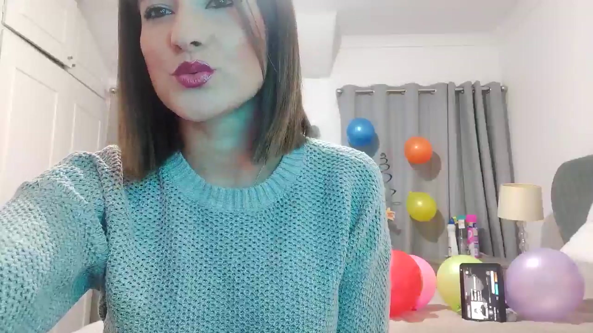 Gallery image thumbnail from RiaMartinez's myfreecams stream on, 11/01/2025, 22:05 image 7 of 20
