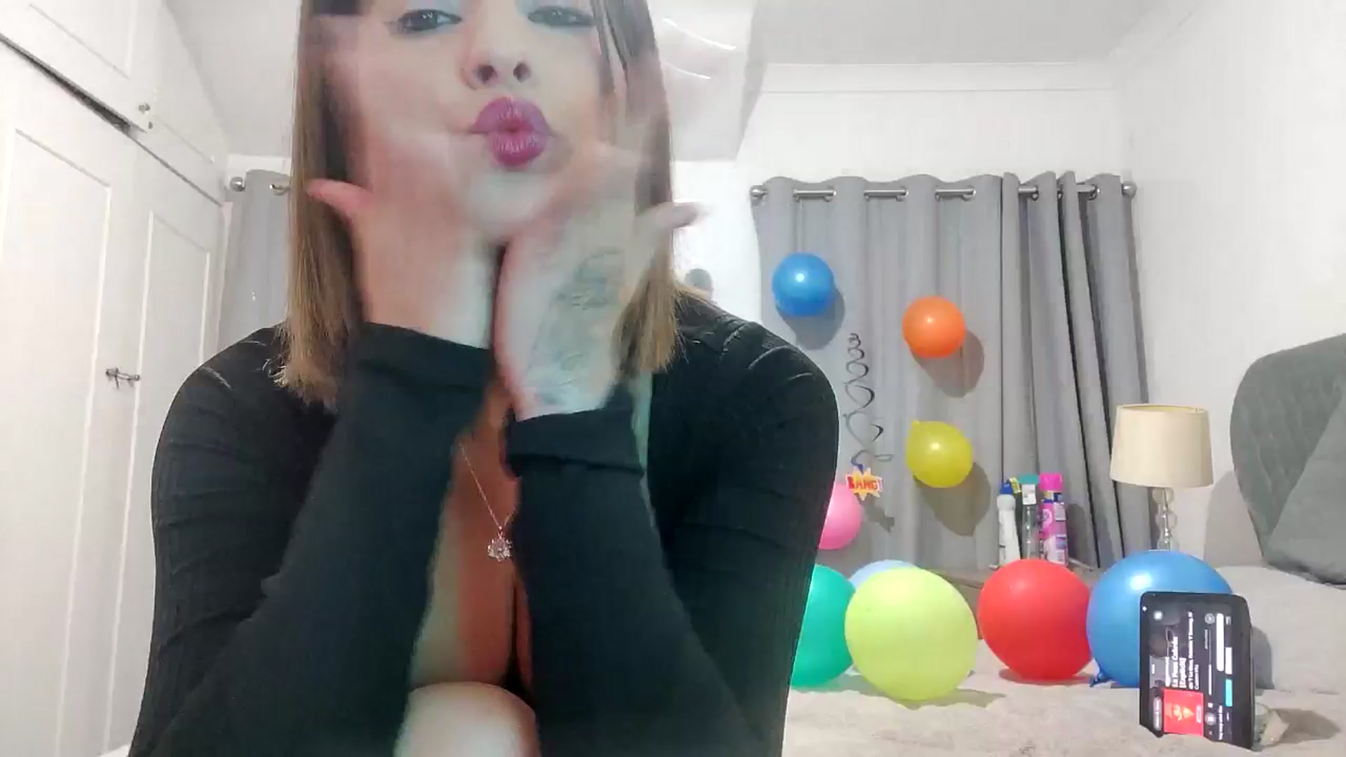 Gallery image thumbnail from RiaMartinez's myfreecams stream on, 11/04/2025, 01:31 image 1 of 20