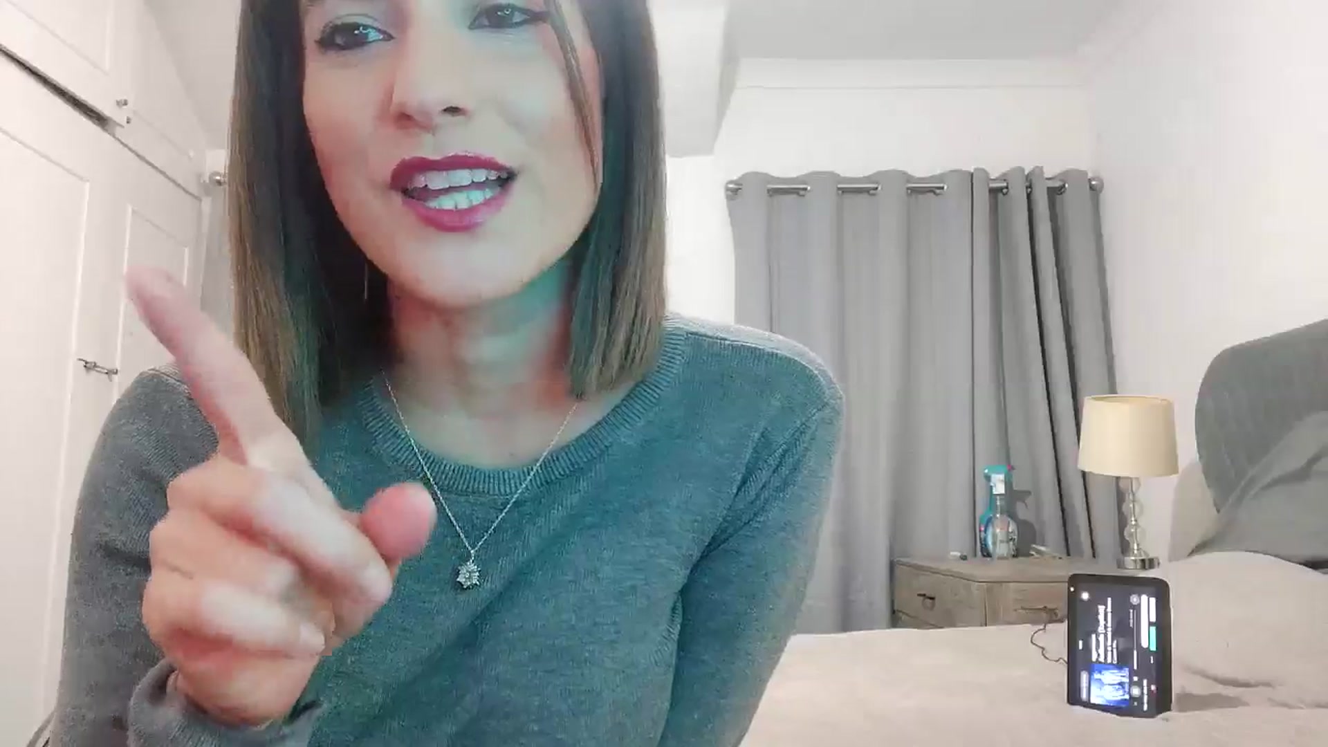 Gallery image thumbnail from RiaMartinez's myfreecams stream on, 11/08/2025, 24:03 image 3 of 20