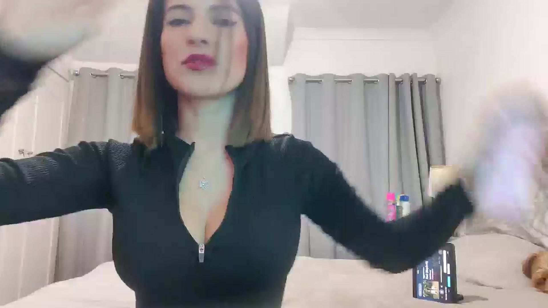 Gallery image thumbnail from RiaMartinez's myfreecams stream on, 11/22/2025, 01:17 image 6 of 20