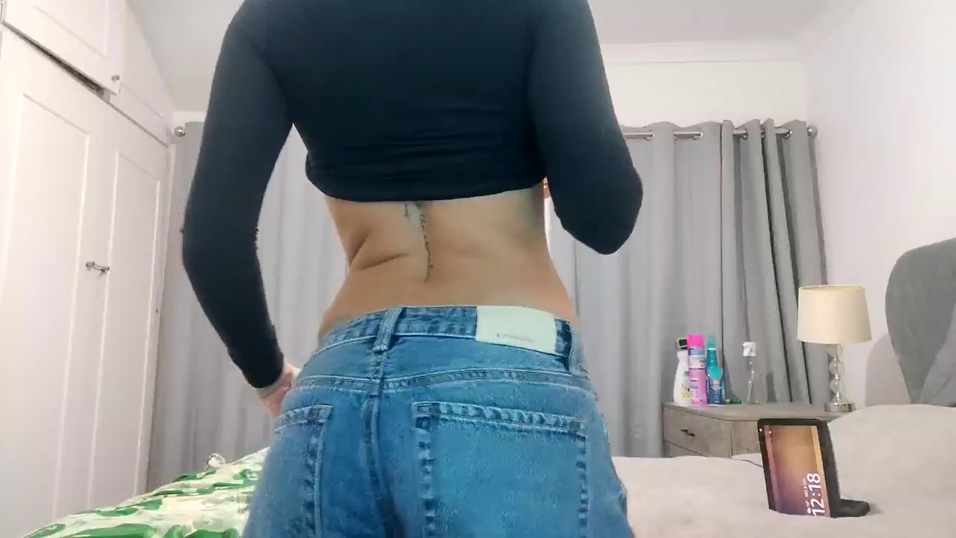 Gallery image thumbnail from RiaMartinez's myfreecams stream on, 12/06/2025, 24:27 image 15 of 20