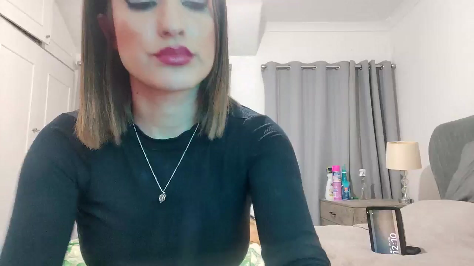 Gallery image thumbnail from RiaMartinez's myfreecams stream on, 12/06/2025, 24:27 image 9 of 20