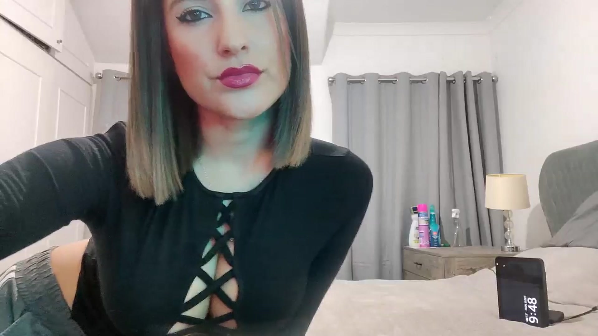 Gallery image thumbnail from RiaMartinez's myfreecams stream on, 12/08/2025, 21:54 image 19 of 20