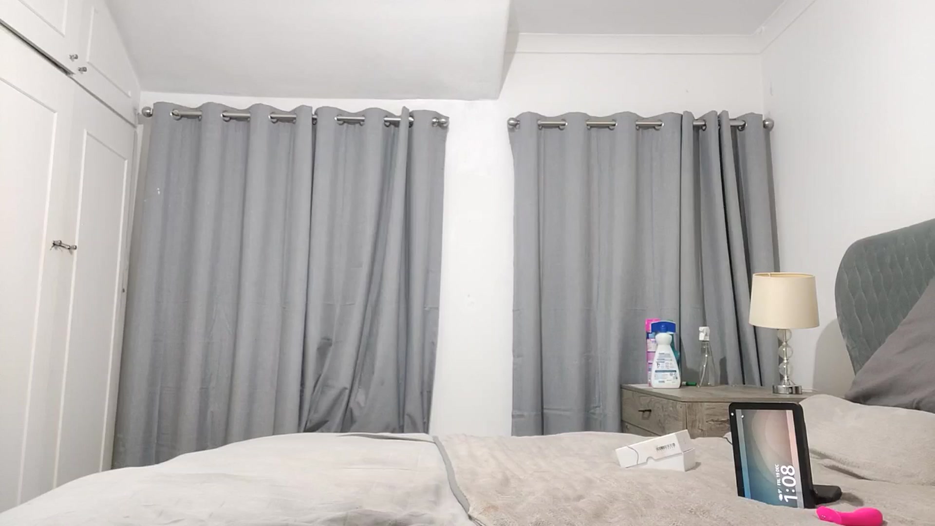 Gallery image thumbnail from RiaMartinez's myfreecams stream on, 12/19/2025, 01:16 image 11 of 20