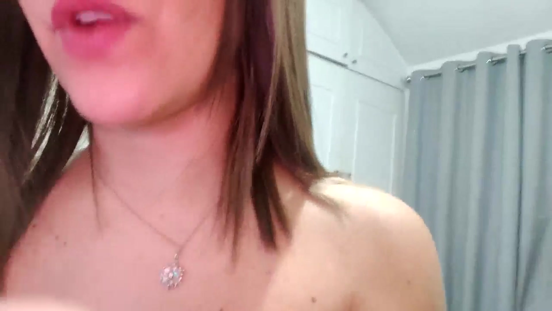 Gallery image thumbnail from RiaMartinez's myfreecams stream on, 04/30/2026, 02:19 image 17 of 20
