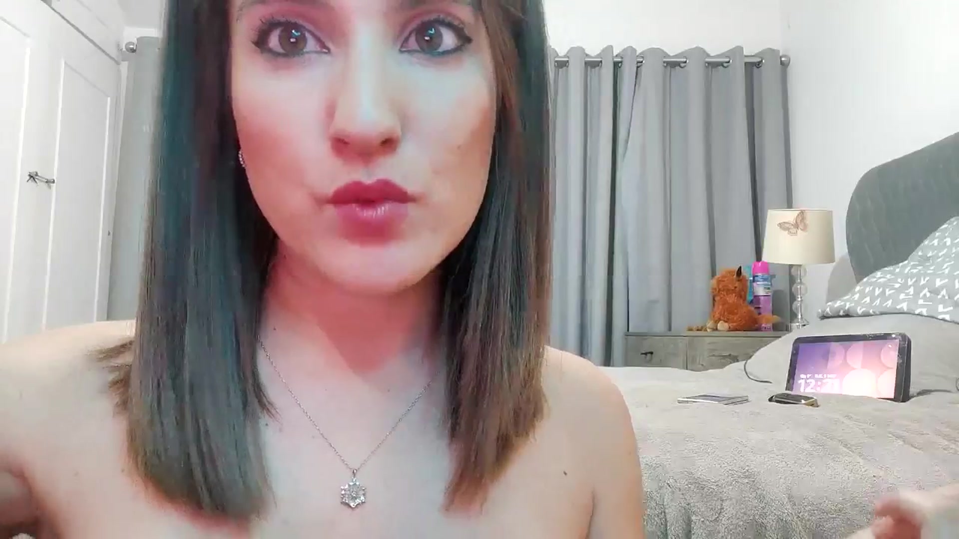 Gallery image thumbnail from RiaMartinez's myfreecams stream on, 05/04/2026, 23:33 image 20 of 20