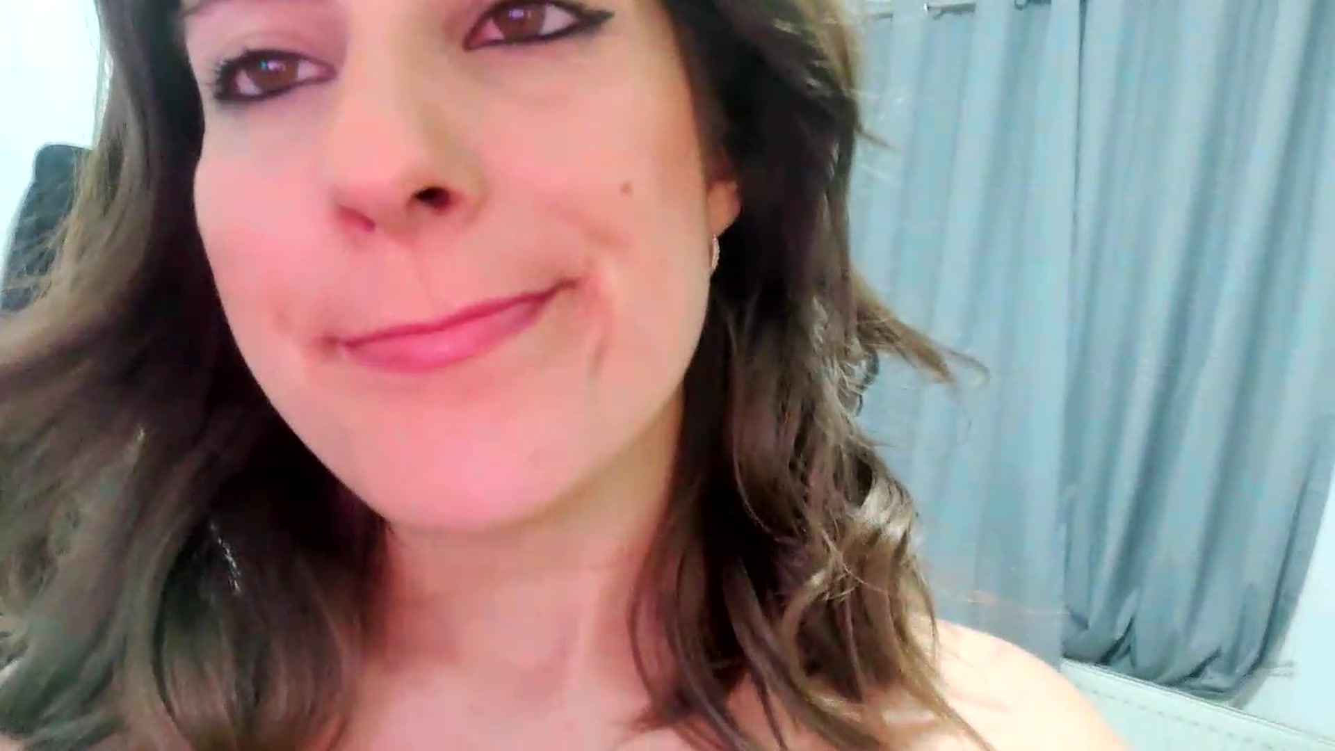 Gallery image thumbnail from RiaMartinez's myfreecams stream on, 05/25/2026, 21:26 image 2 of 20