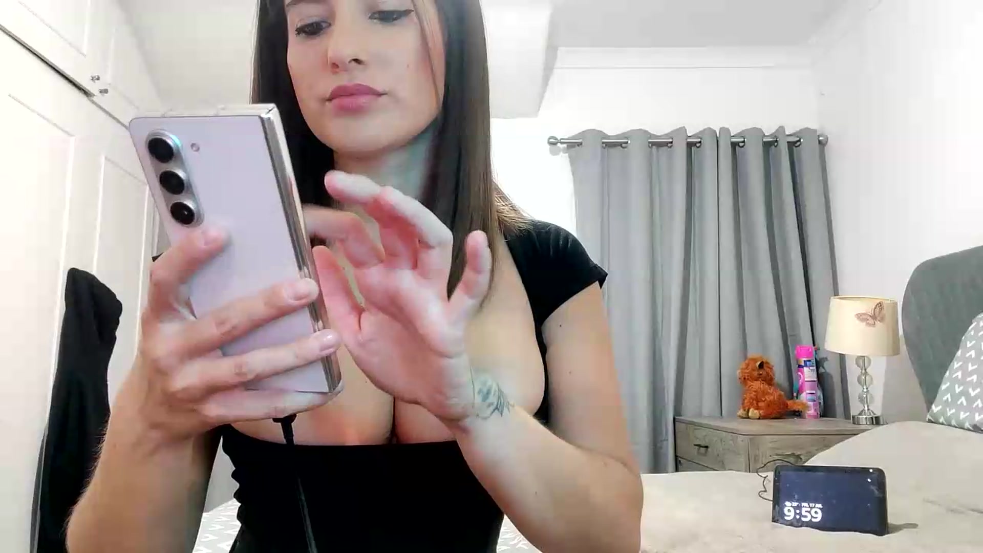 Gallery image thumbnail from RiaMartinez's myfreecams stream on, 07/17/2026, 21:14 image 13 of 20