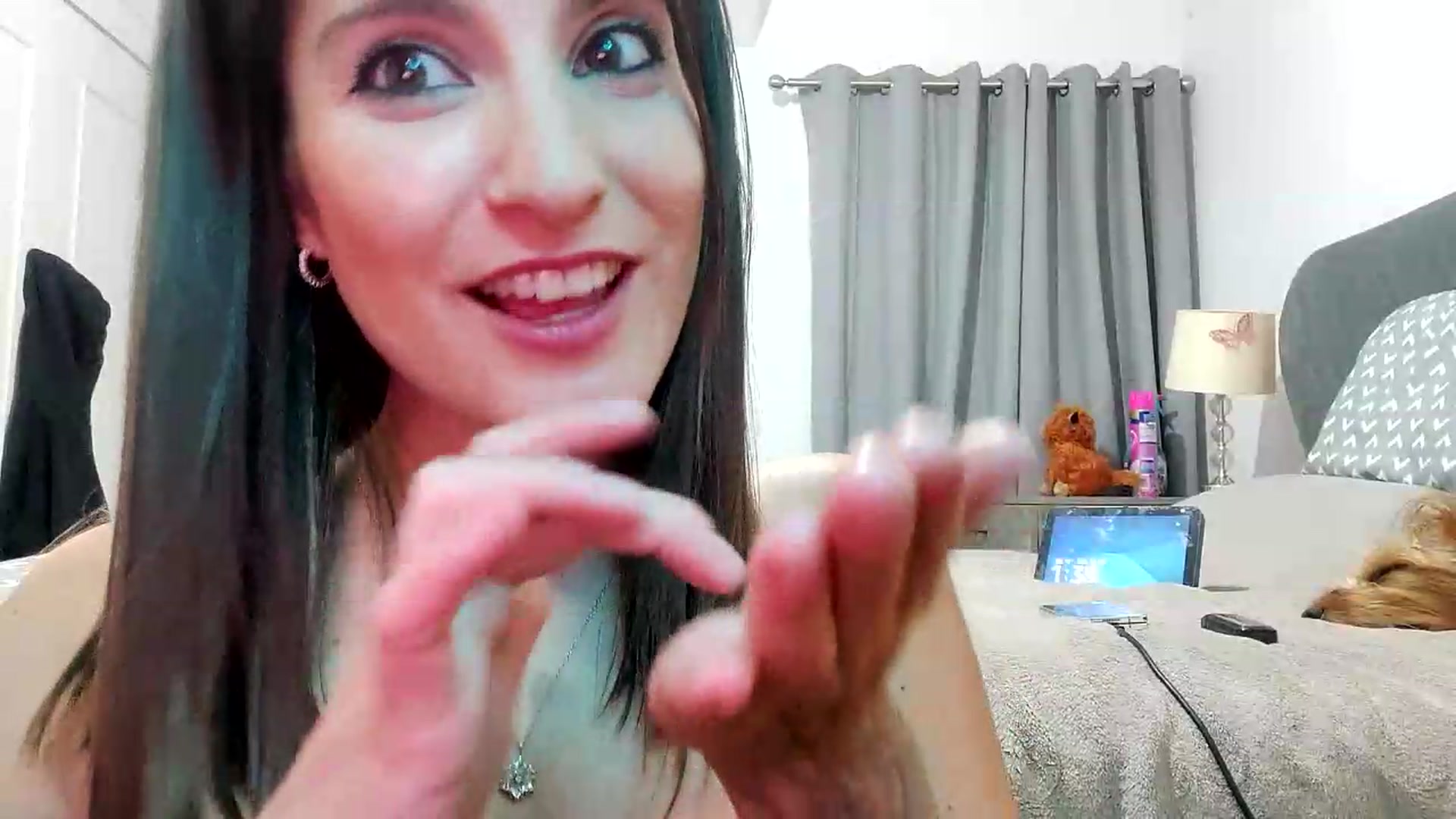 Gallery image thumbnail from RiaMartinez's myfreecams stream on, 07/18/2026, 24:54 image 14 of 20