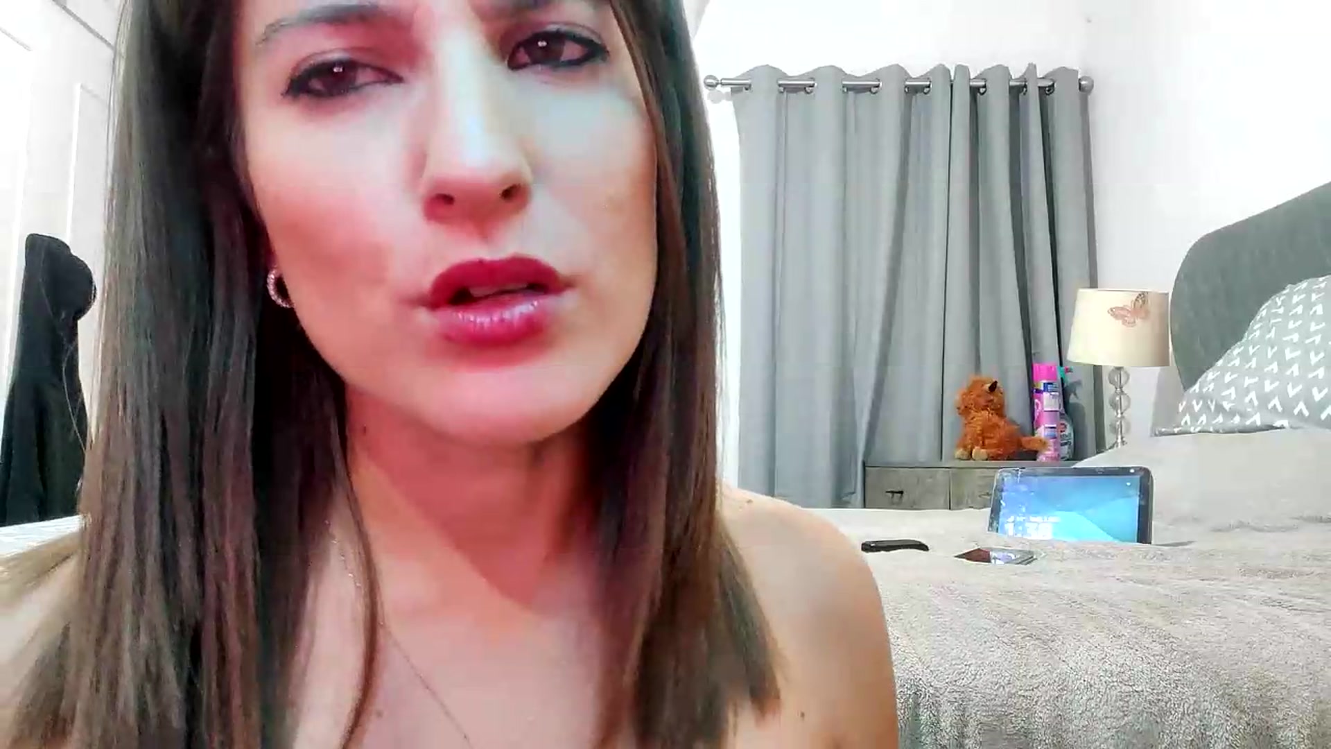 Gallery image thumbnail from RiaMartinez's myfreecams stream on, 08/02/2026, 01:39 image 8 of 20